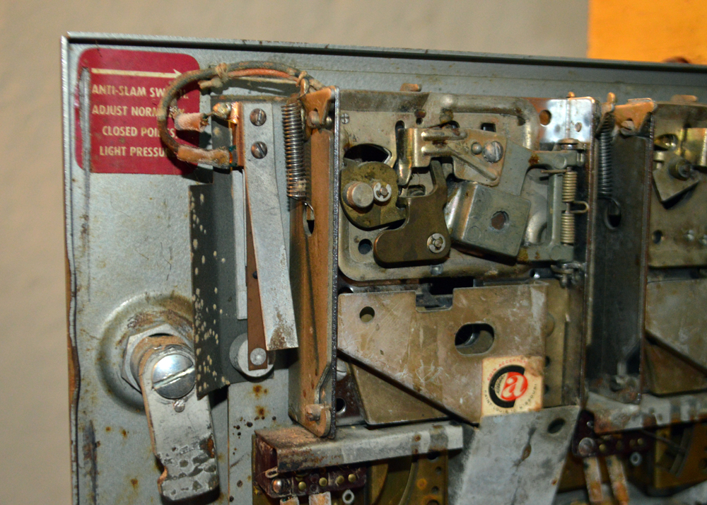 1960 Williams Electronic Mfg. Co. "Serenade" Pinball Machine