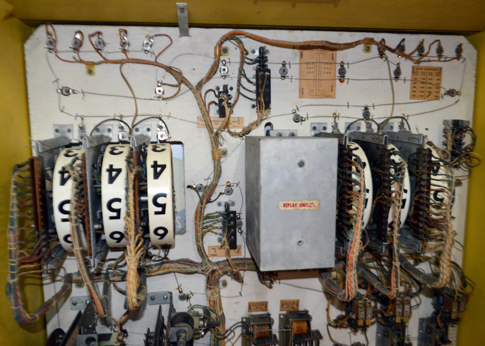 1960 Williams Electronic Mfg. Co. "Serenade" Pinball Machine