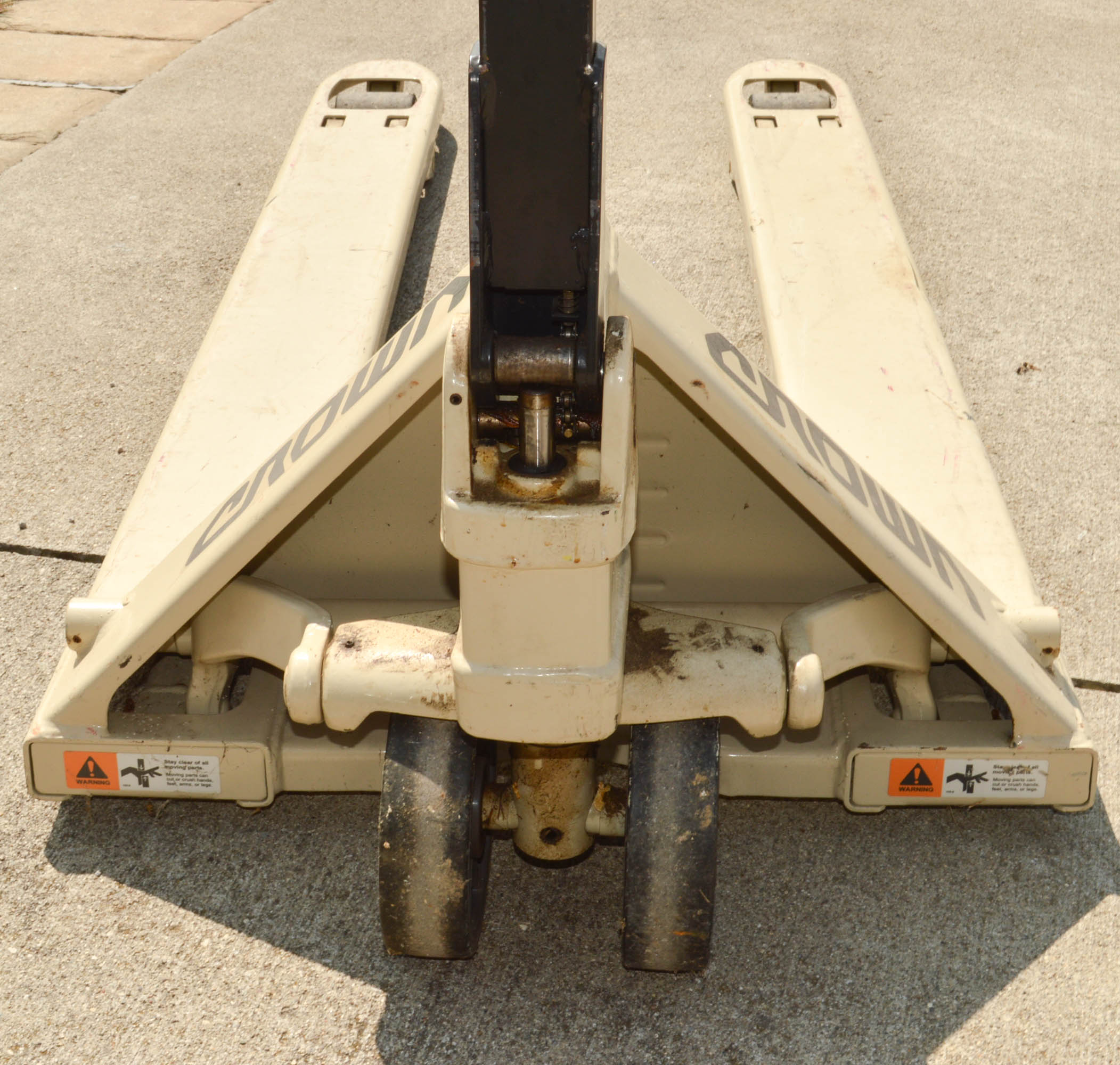 Crown Industrial-Grade Pallet Jack