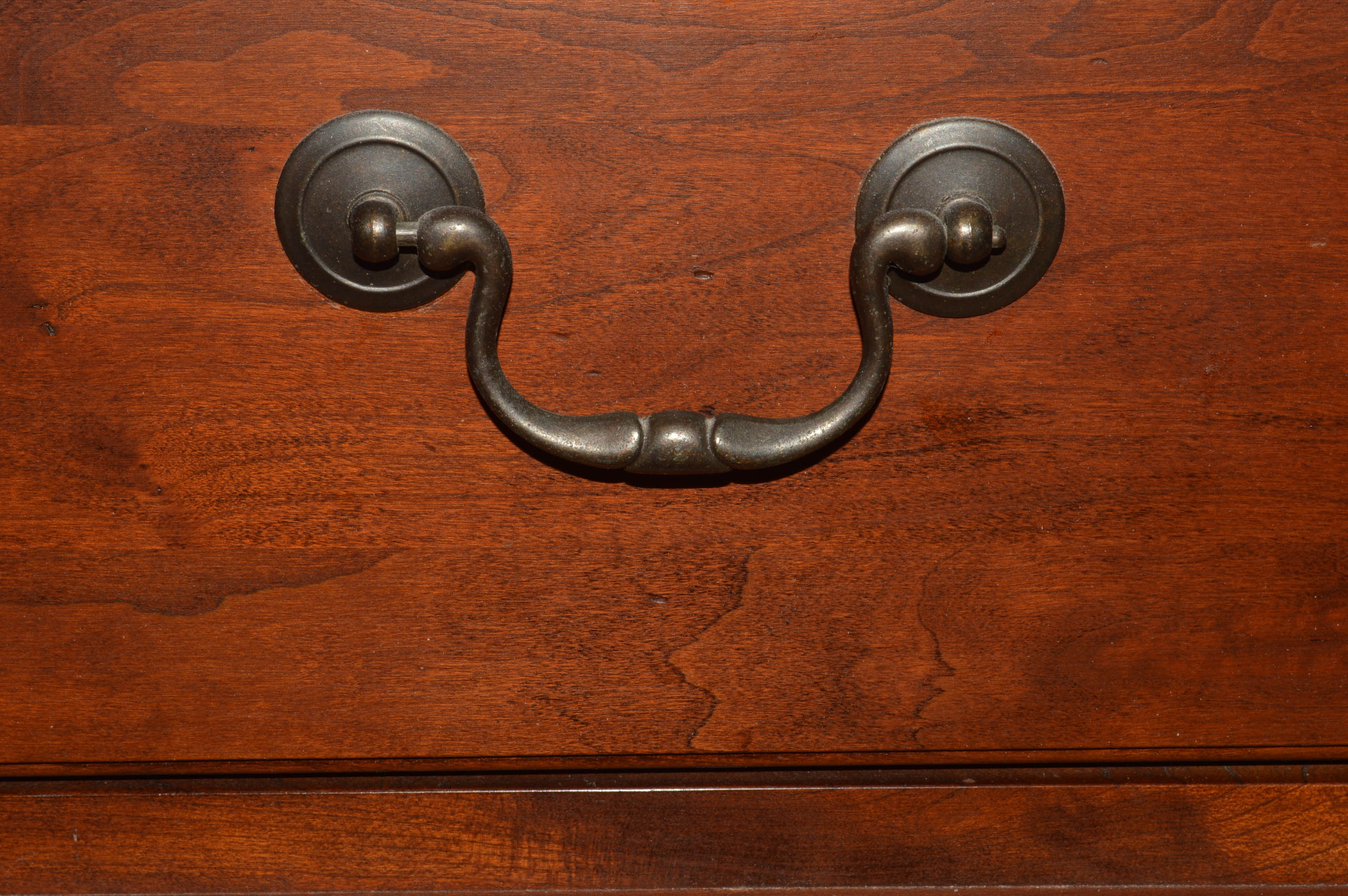 Lexington "Bob Timberlake" Collection Display Table