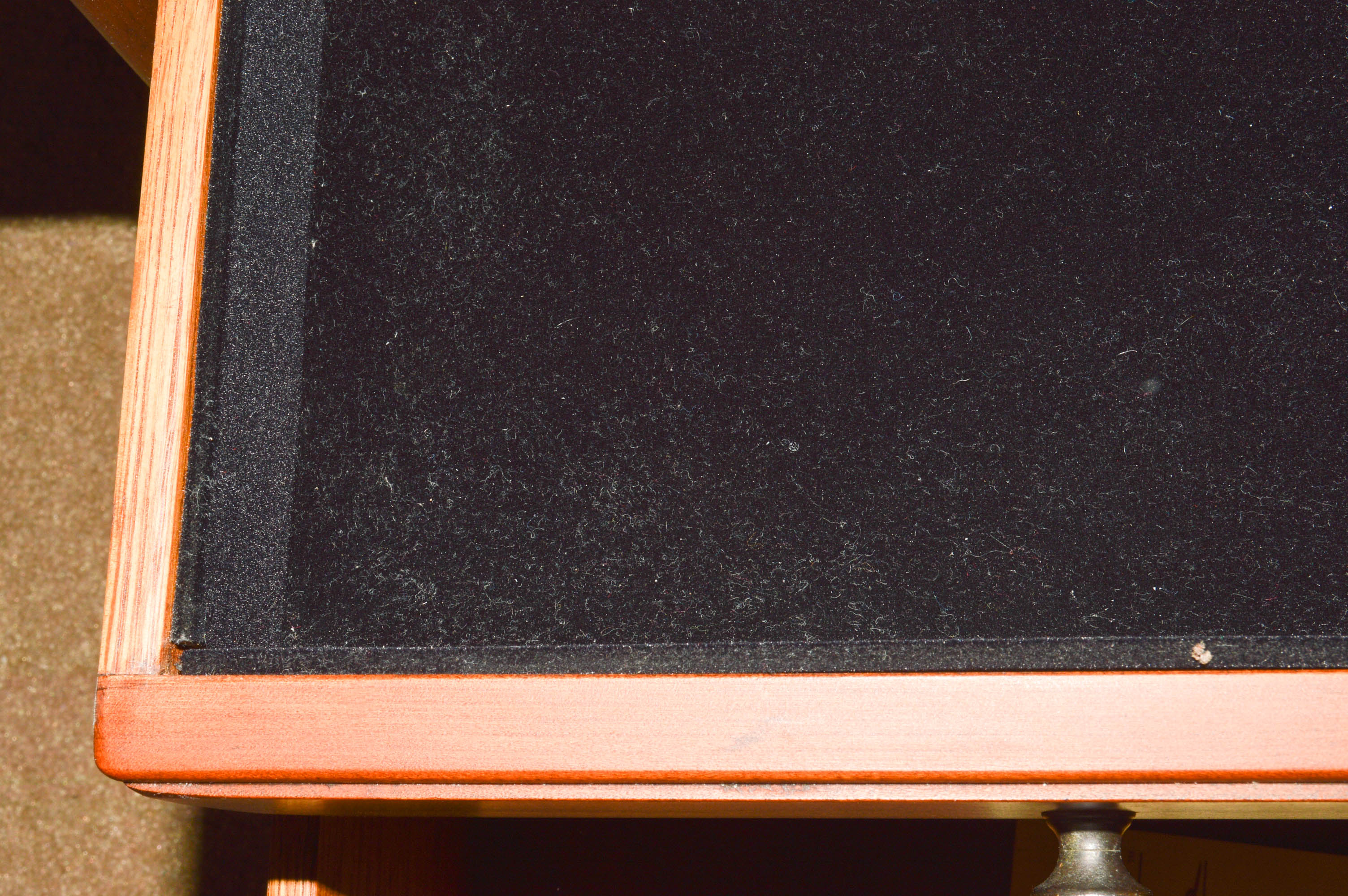 Lexington "Bob Timberlake" Collection Display Table