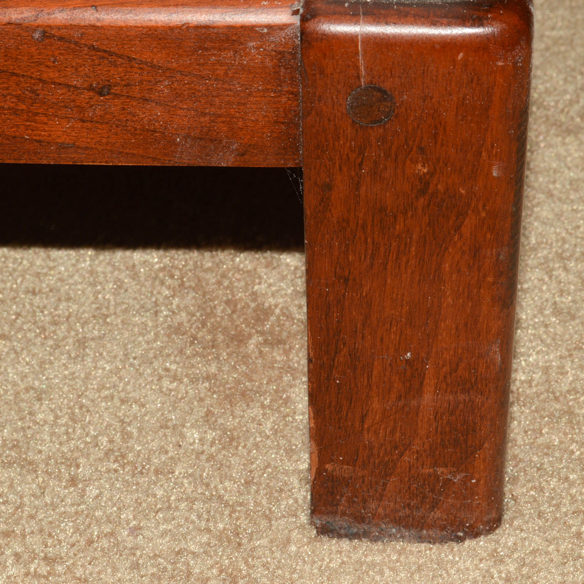 Lexington "Bob Timberlake" Collection Display Table