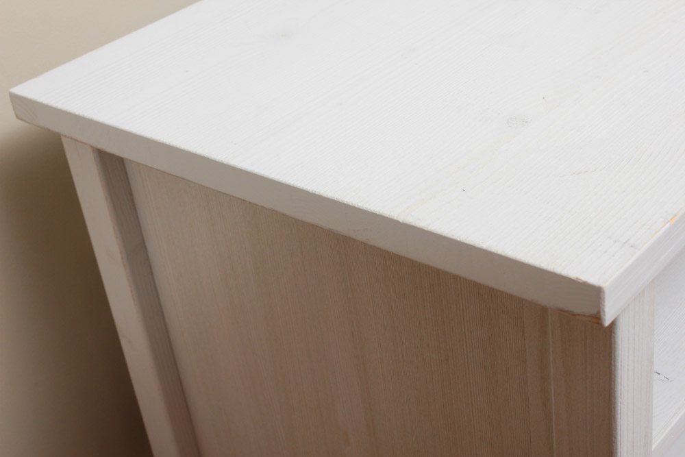 White Wooden Entertainment Stand