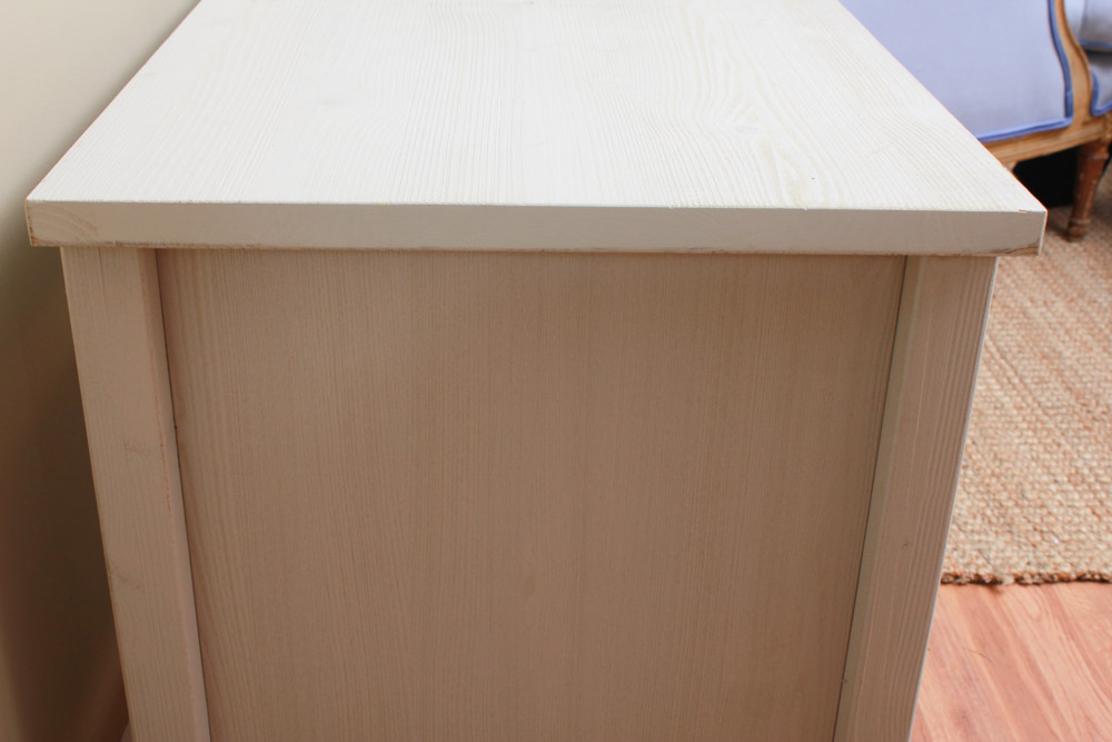 White Wooden Entertainment Stand