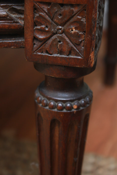 Late 19th to Early 20th Century Louis XVI Style Settee