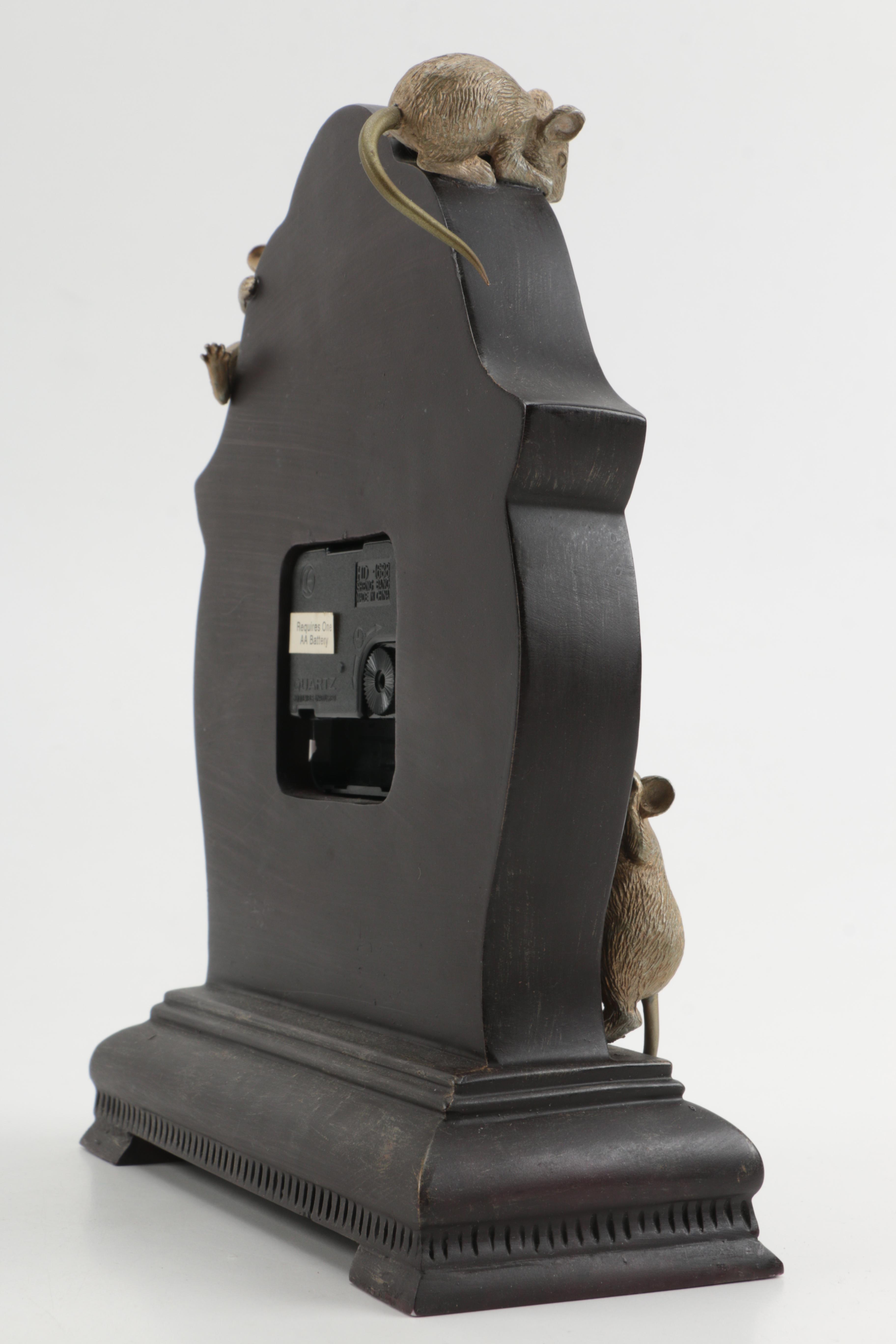 Hickory Clock Makers "Hickory Dickory Dock" Mantel Clock