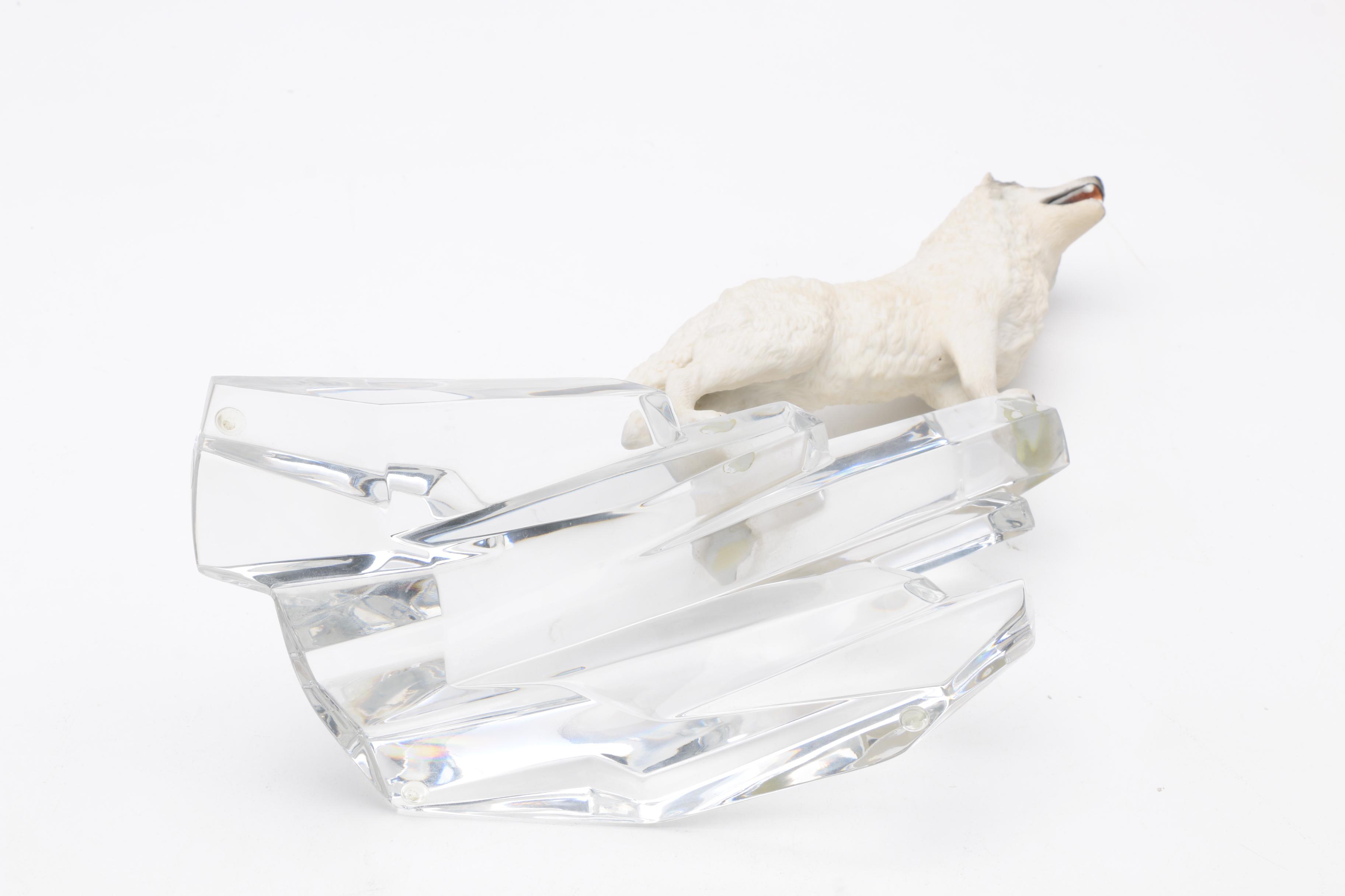 "Cry of the North" Wolf Figurine by the Franklin Mint