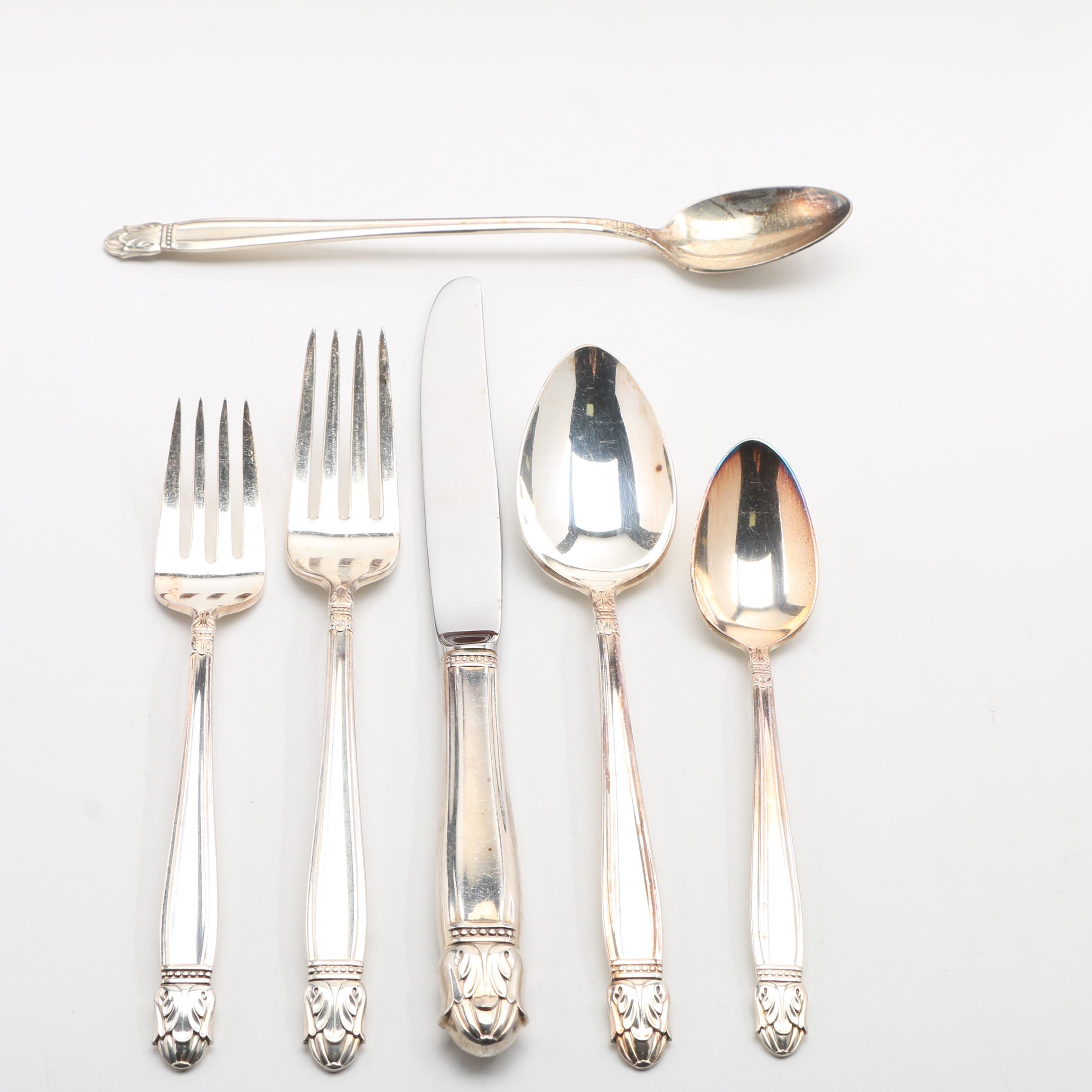 Holmes & Edwards "Danish Princess" Silver Plate Flatware in Chest