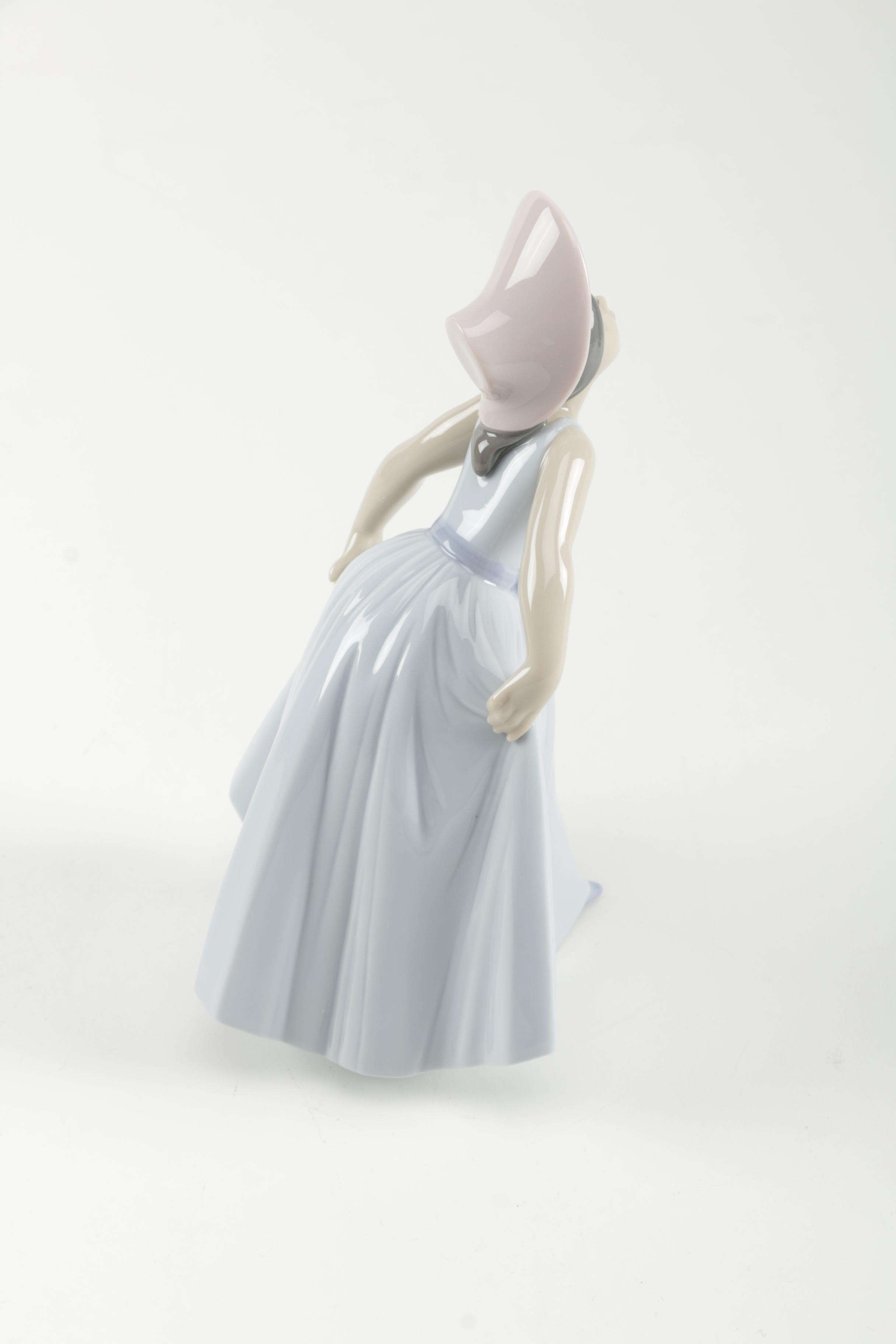LLadro "Daisy" Figurine