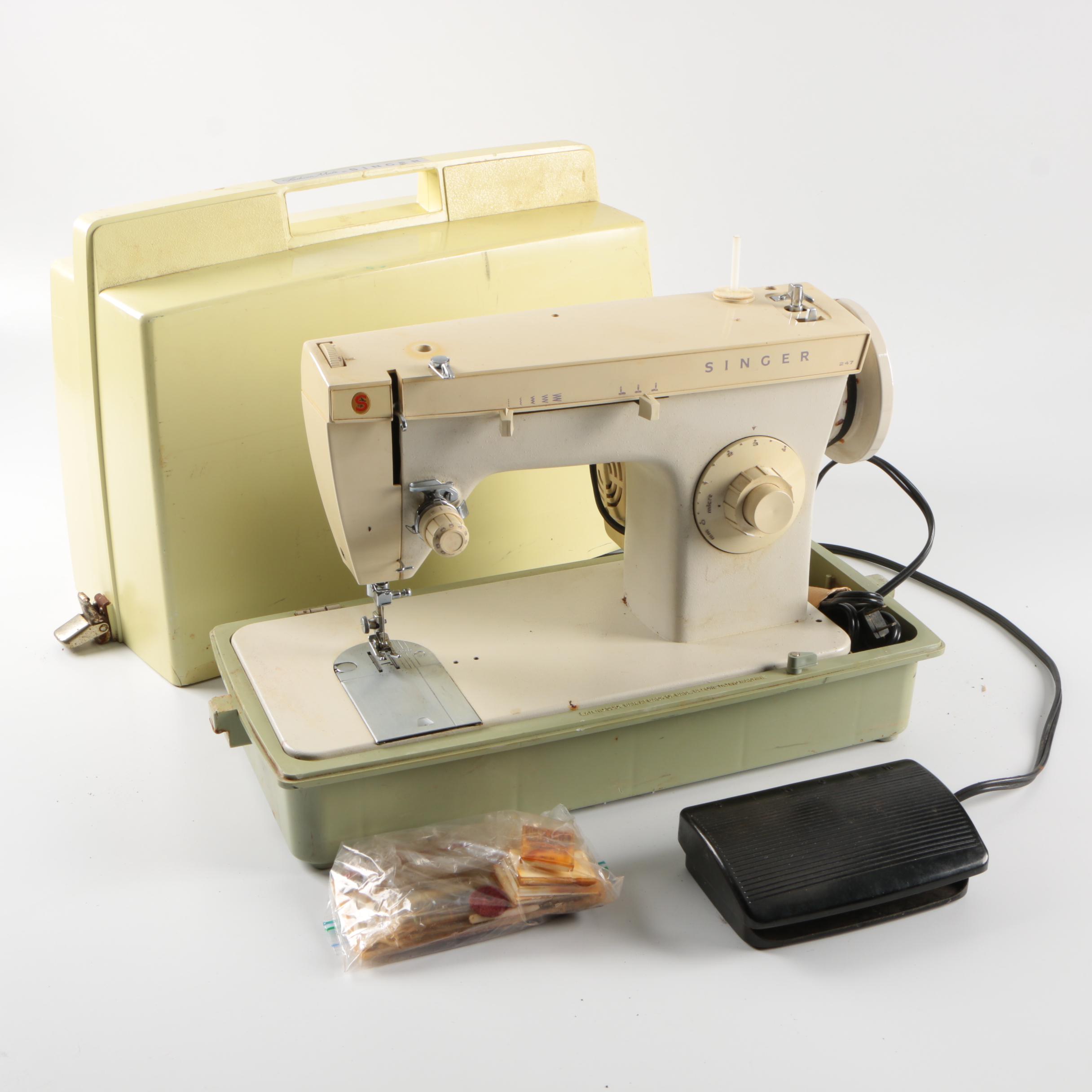 Vintage Singer Fashion Mate Sewing Machine