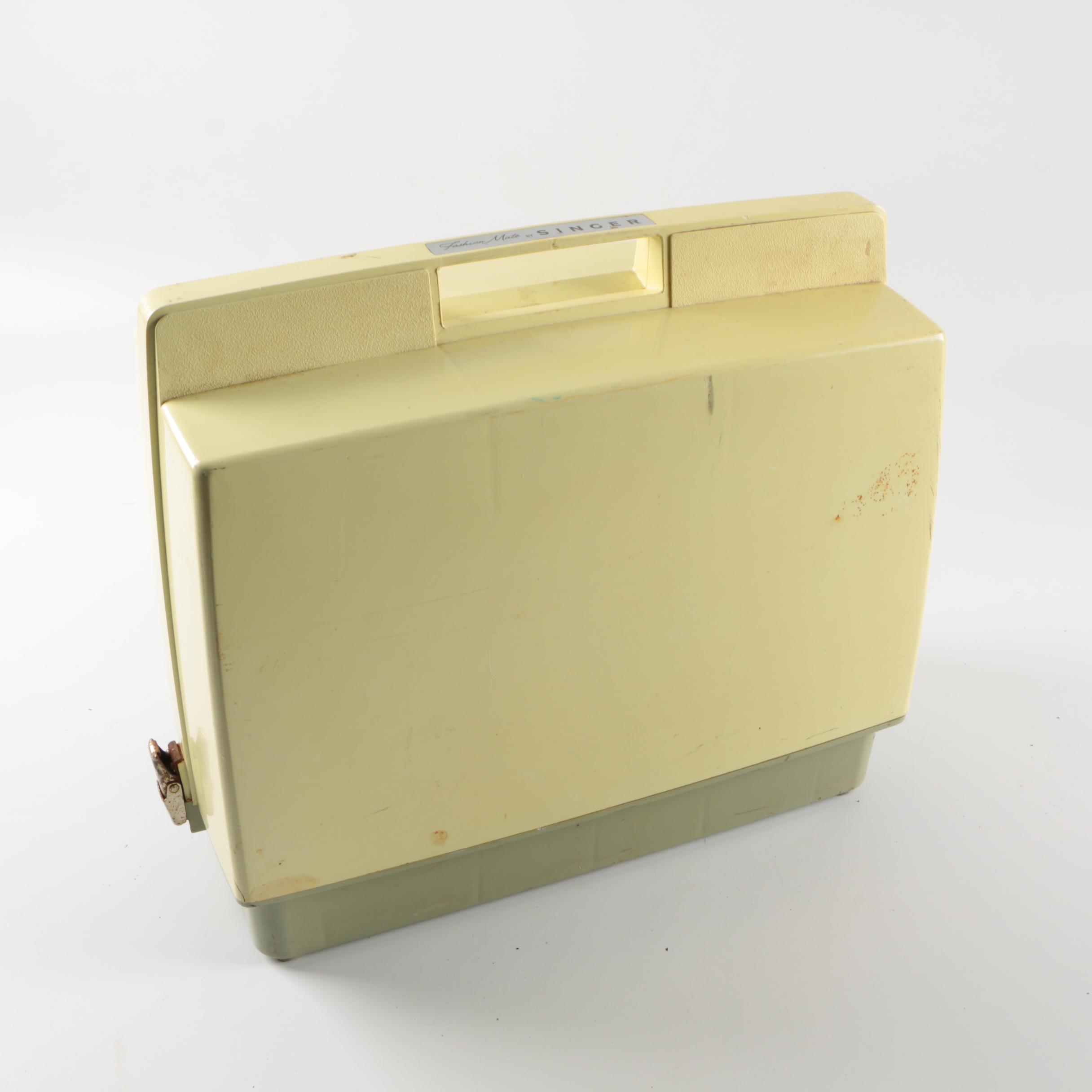 Vintage Singer Fashion Mate Sewing Machine