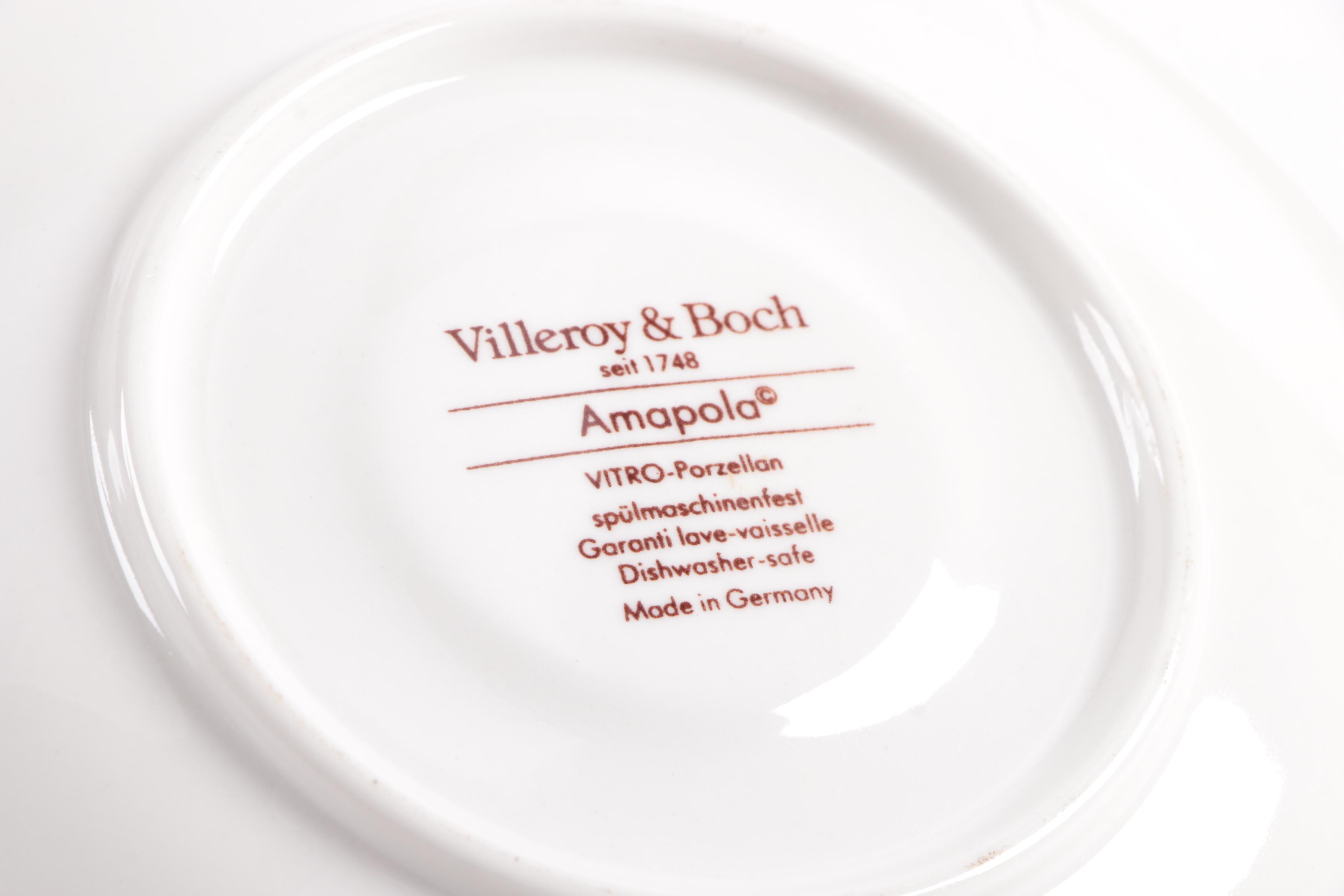 Tea Pots and Tea Cups with Tray Featuring Villeroy & Boch