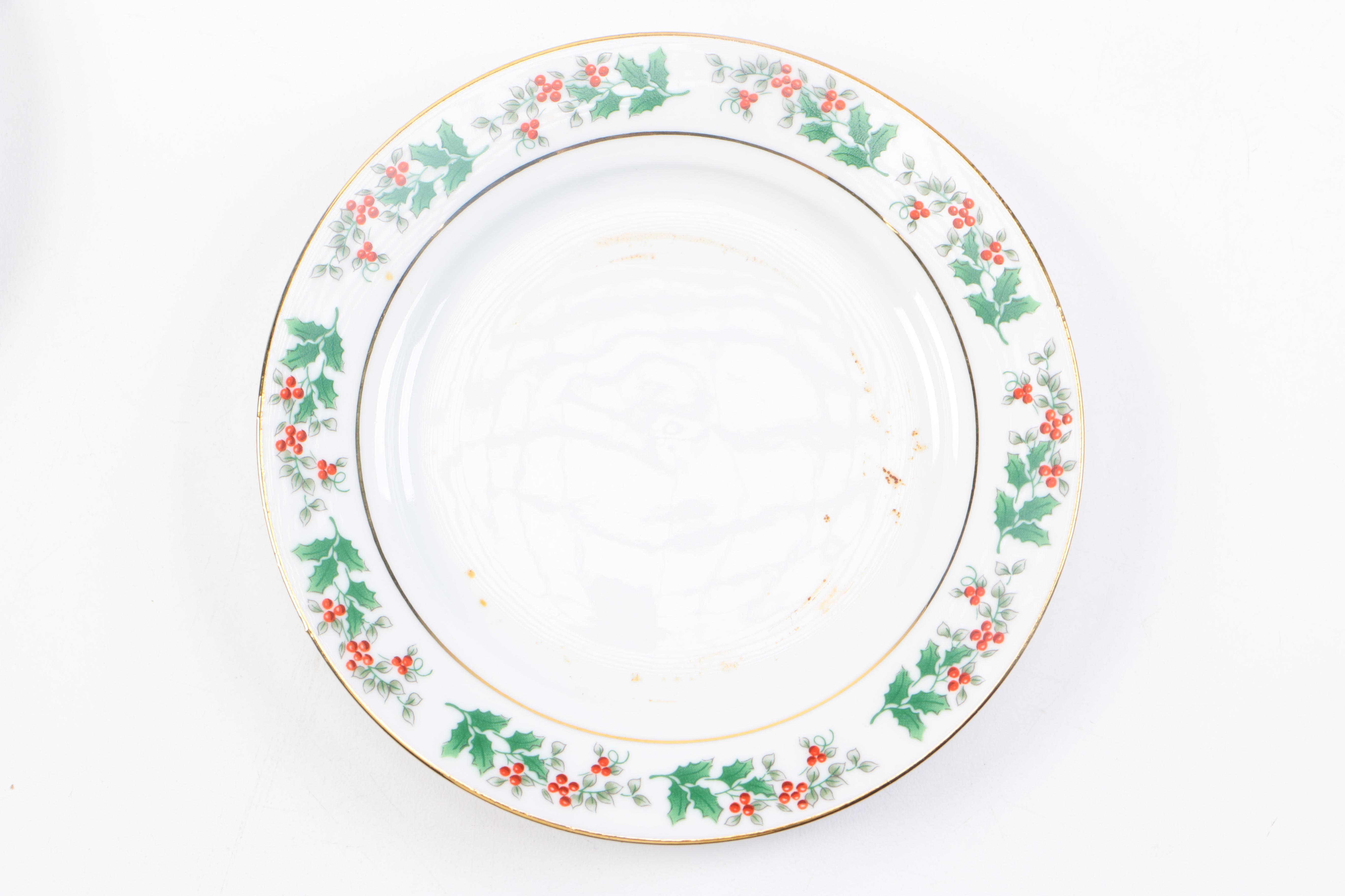 Gibson Designs "Christmas Charm" Tableware