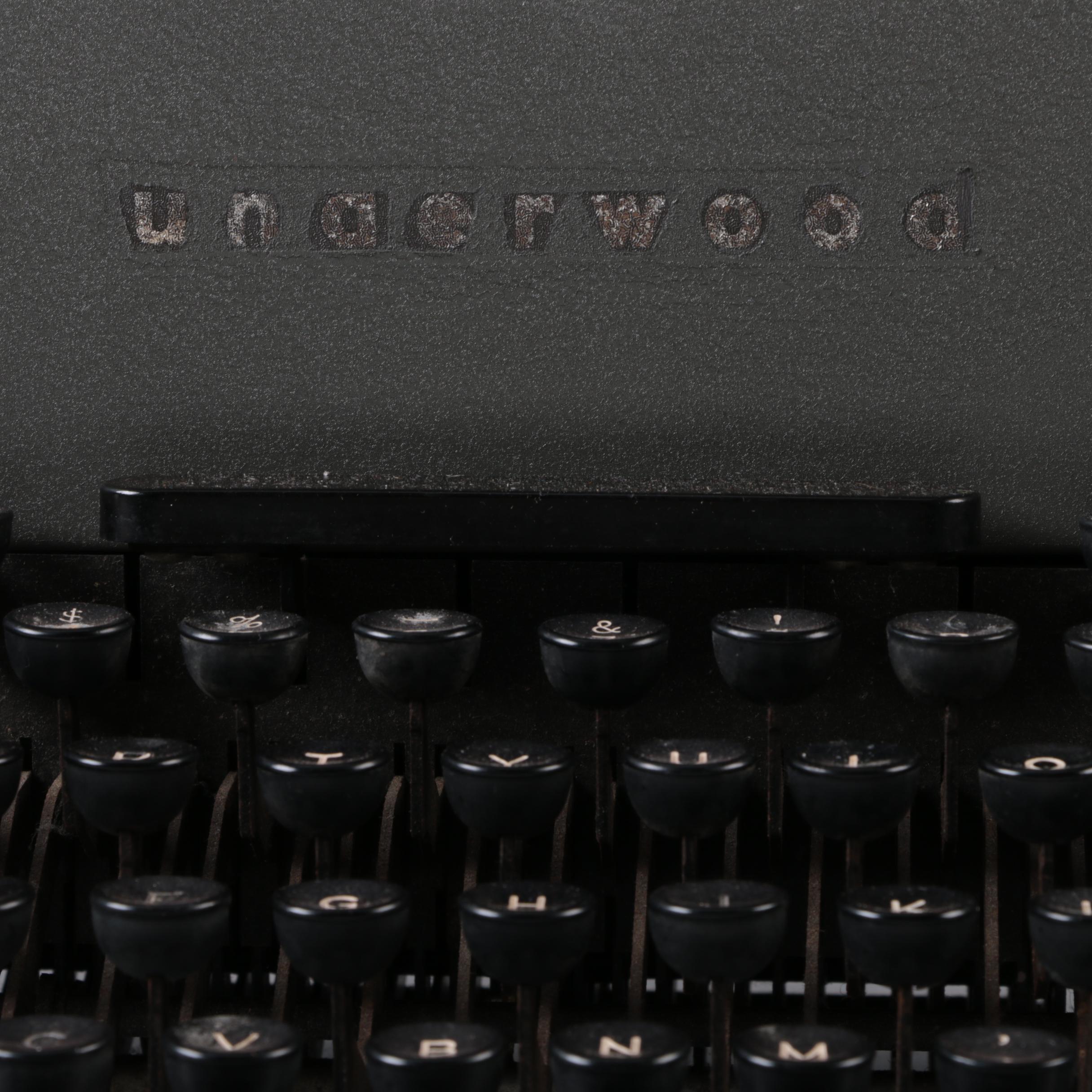 Vintage Underwood Typewriter