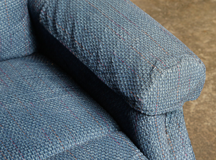 Golden Electronic Recline Chair