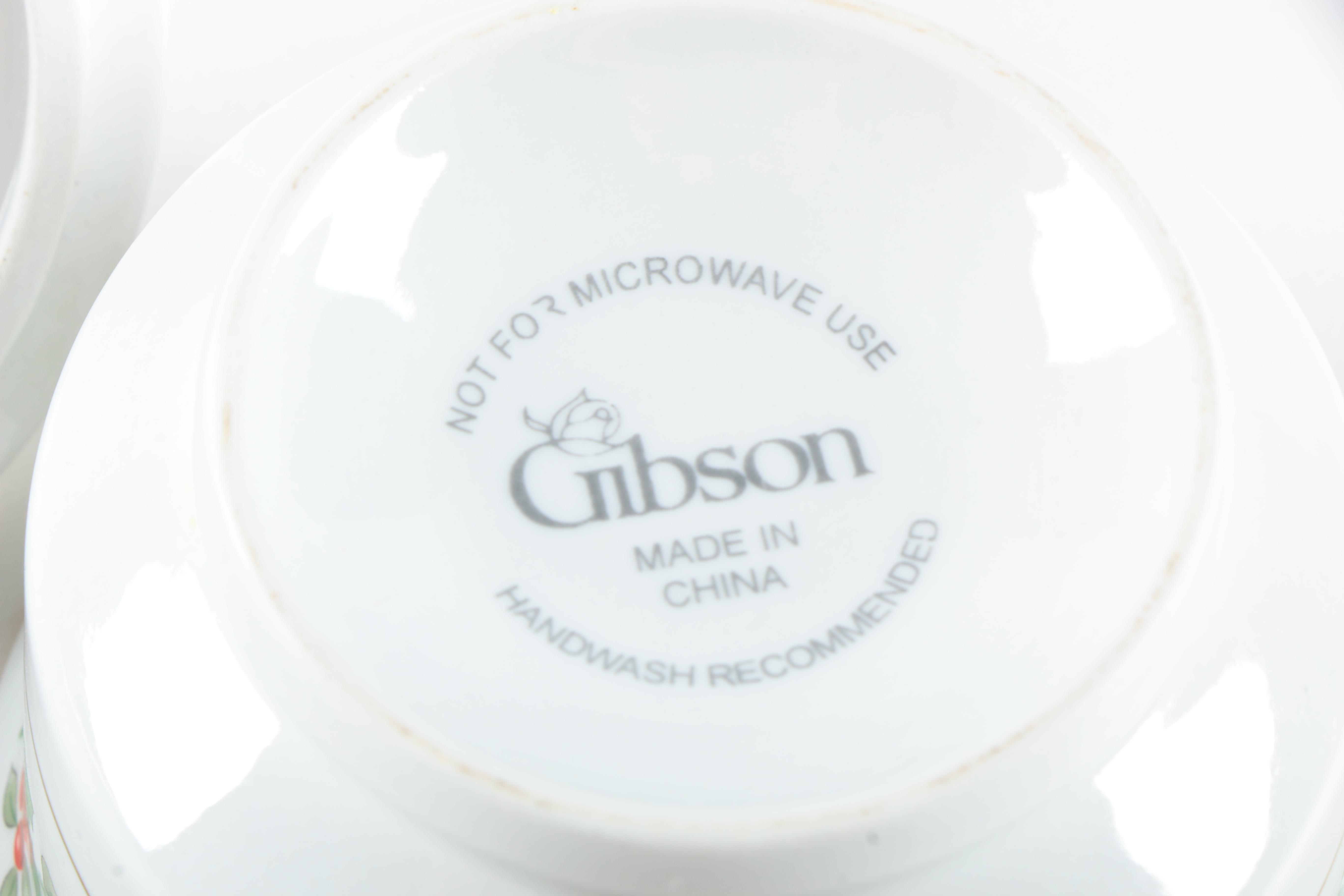 Gibson Designs "Christmas Charm" Serveware