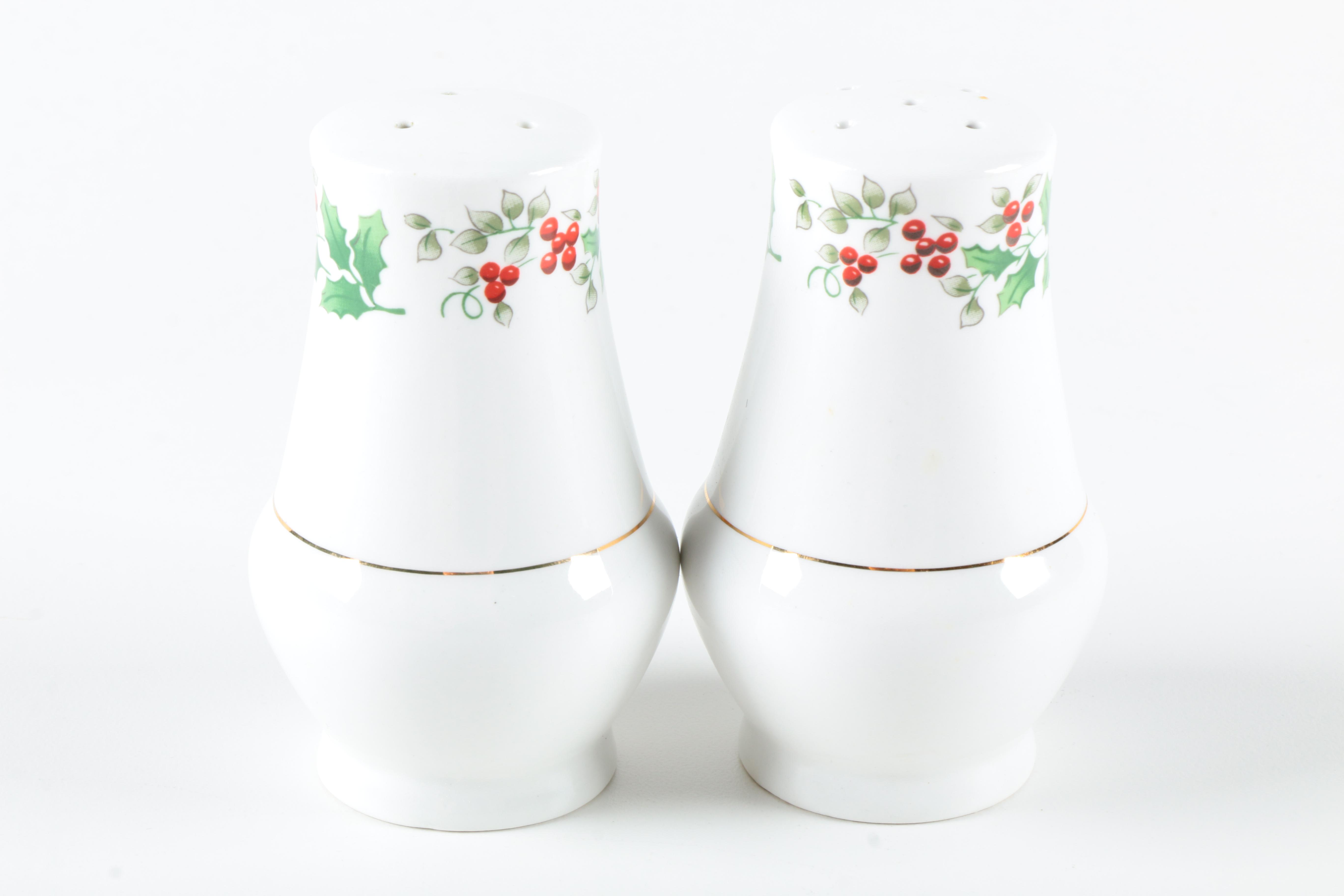 Gibson Designs "Christmas Charm" Serveware