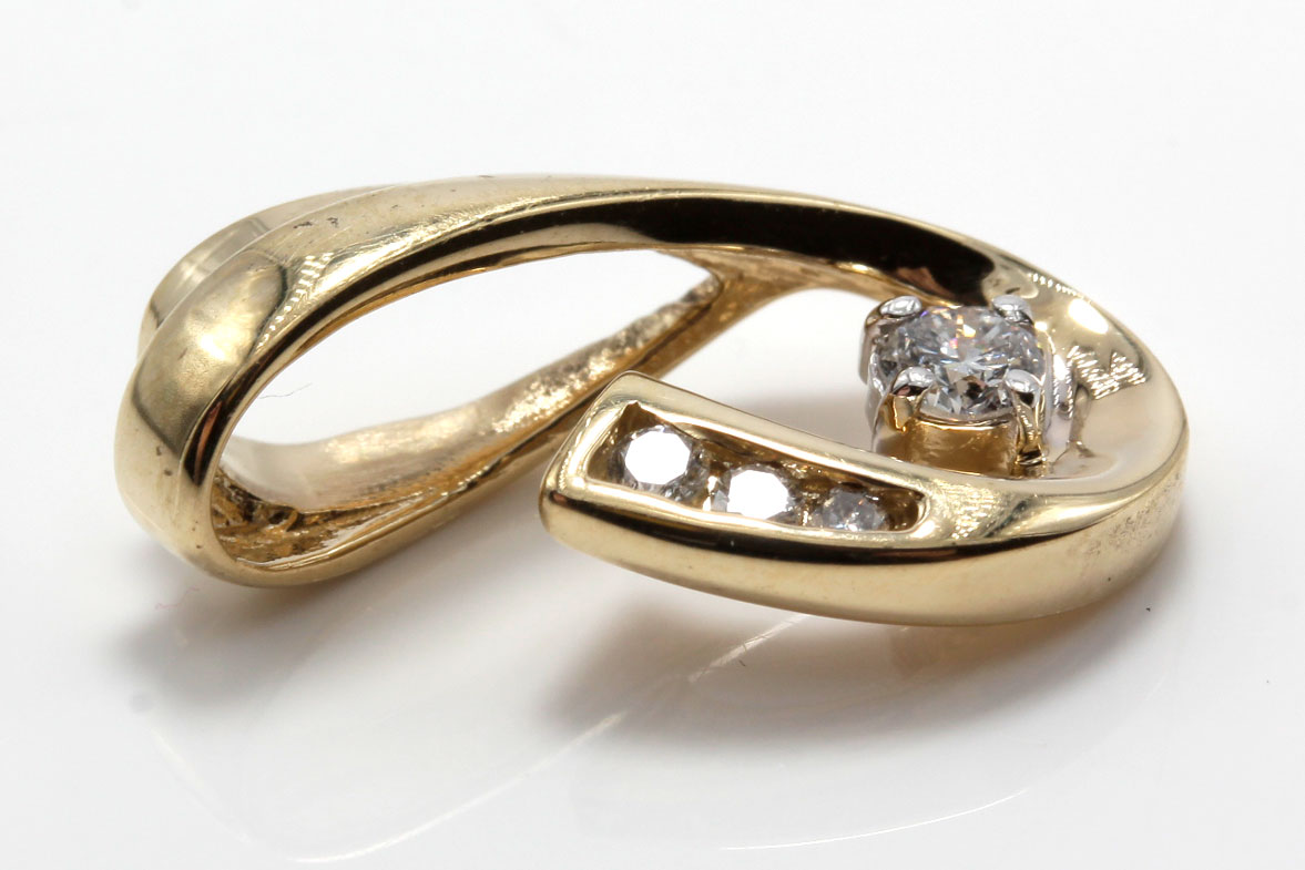 14K Yellow Gold Diamond Pendant