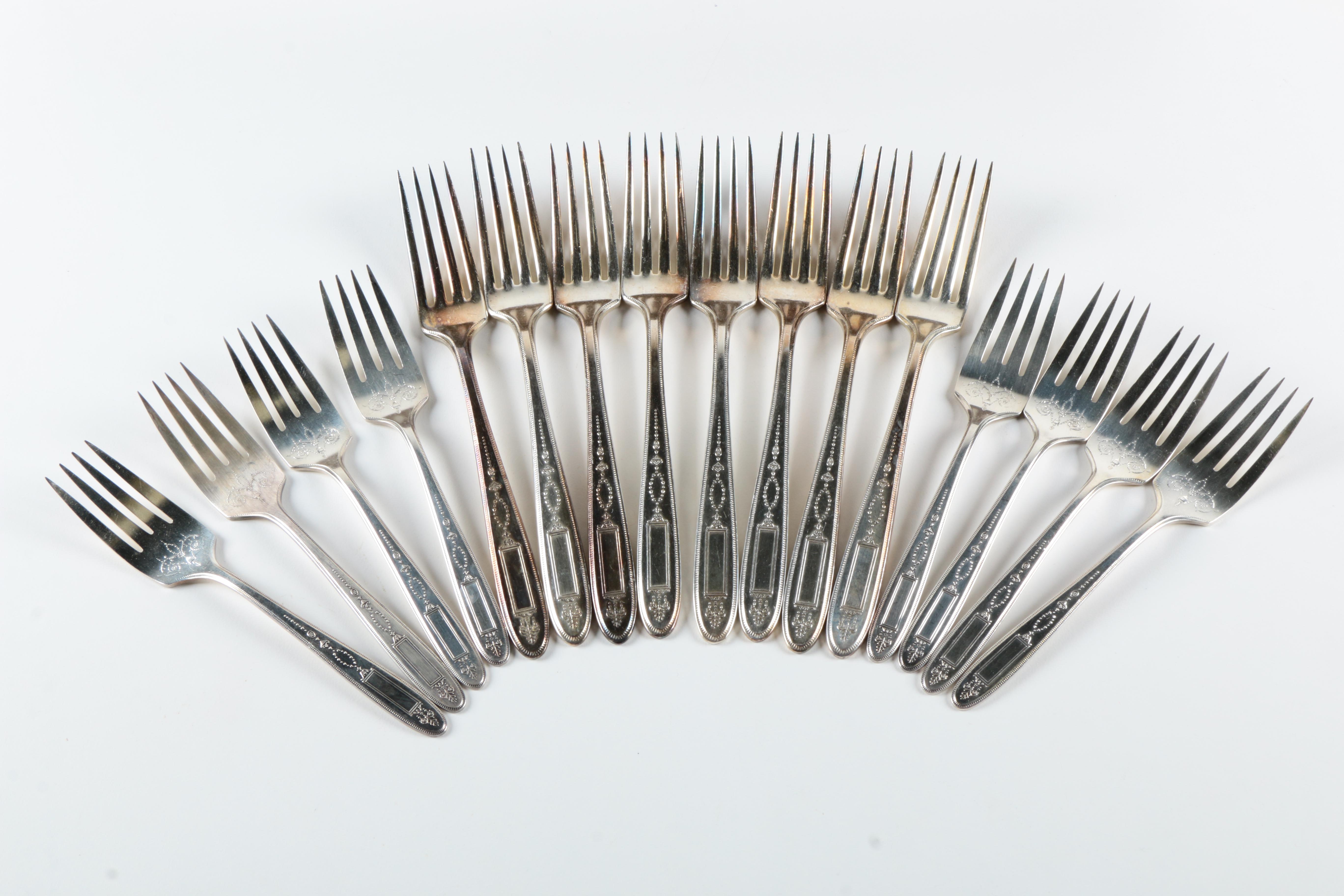 Collection of Community Plate "Grosvenor" and "Deauville" Plated Silver Flatware