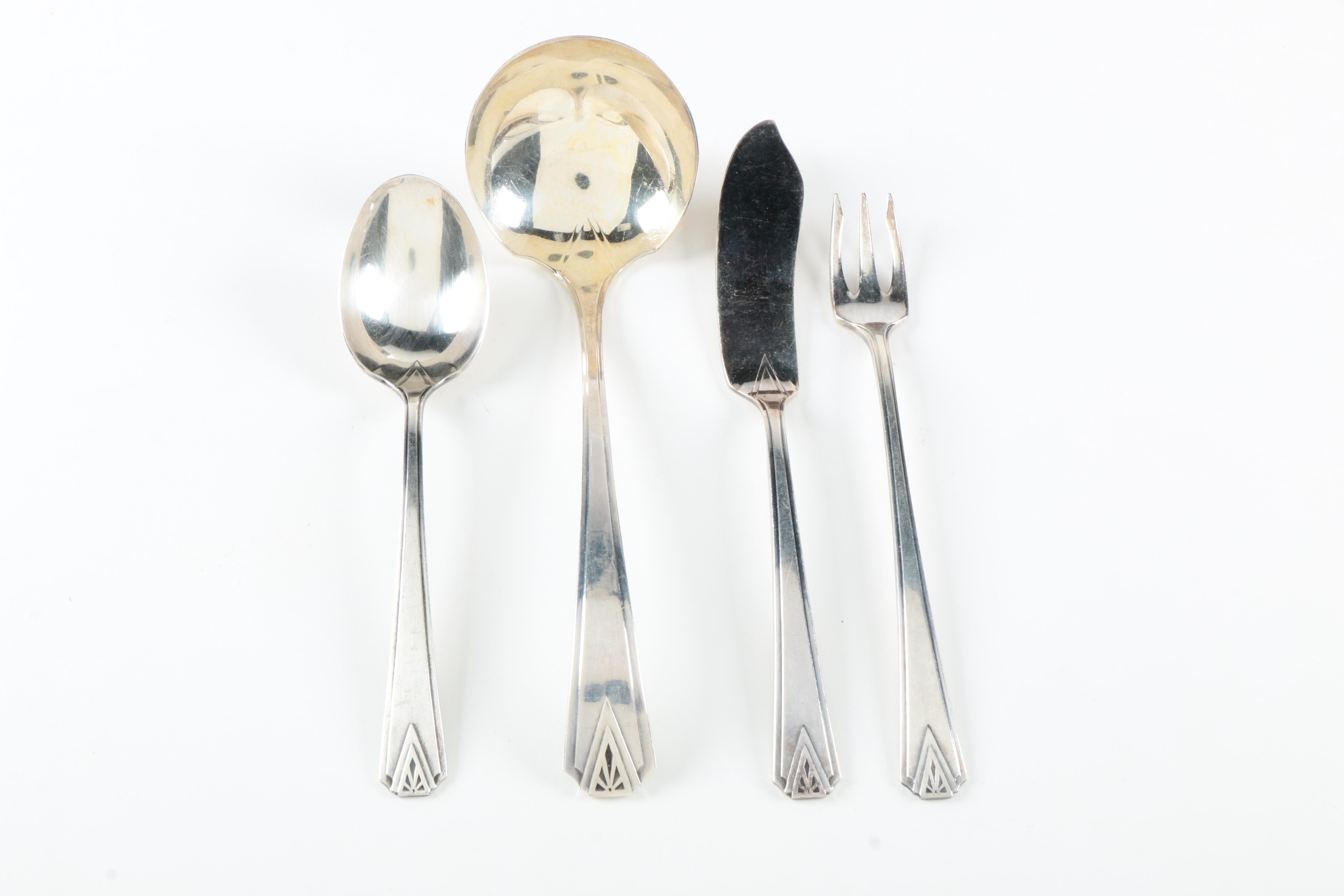 Collection of Community Plate "Grosvenor" and "Deauville" Plated Silver Flatware