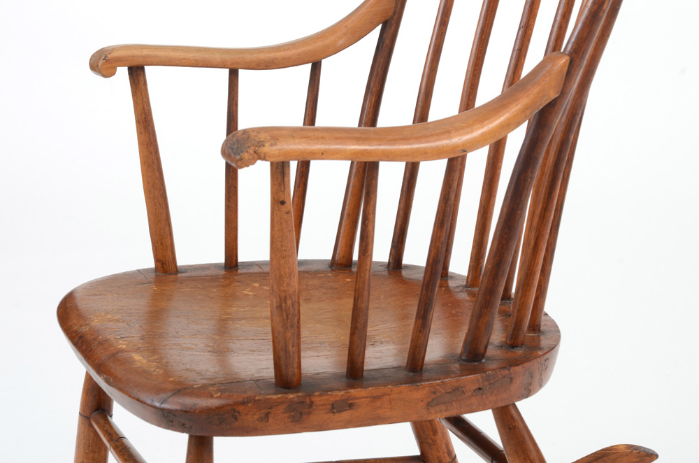 Early 1800s American Comb-back Windsor Rocking Chair