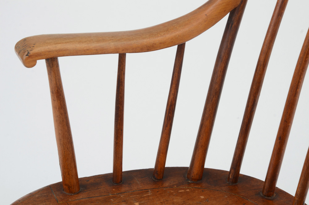 Early 1800s American Comb-back Windsor Rocking Chair