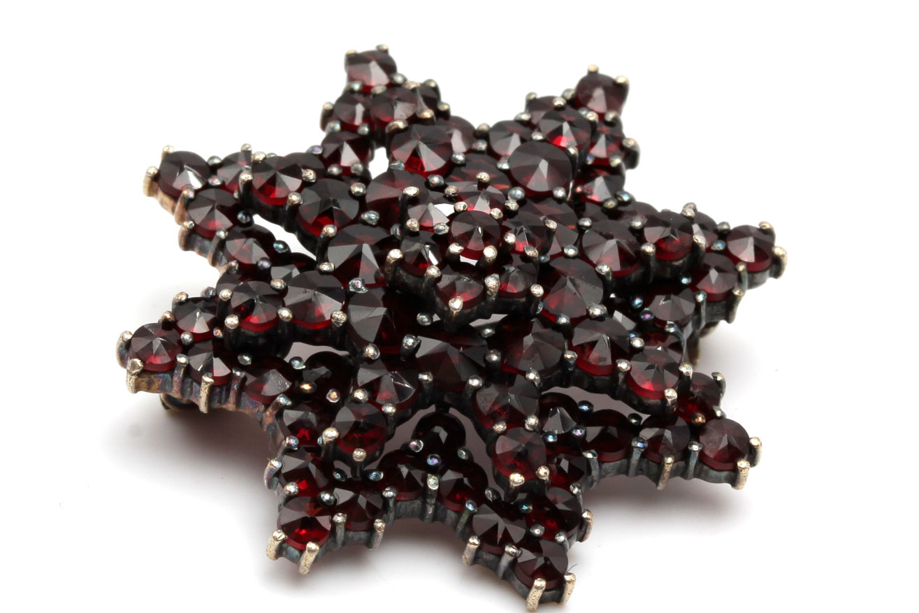 Vintage 900 Silver Bohemian Garnet Brooch