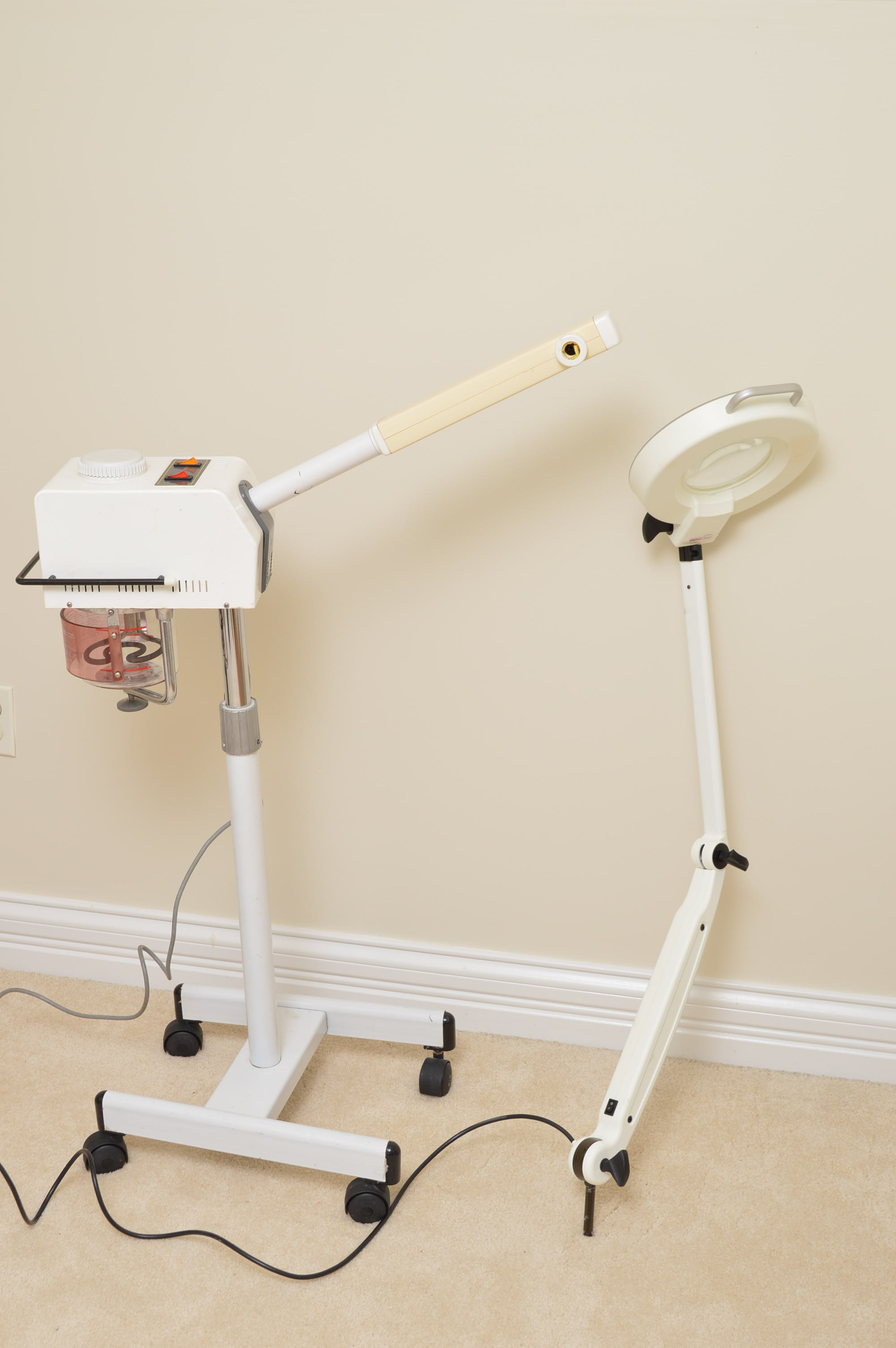 Esty Queen BiO-Herbpor Model M-3 Facial Machine