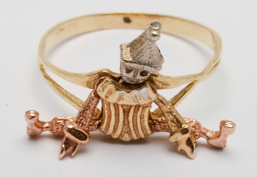 14K Yellow Gold Articulated Dancing Jester Ring