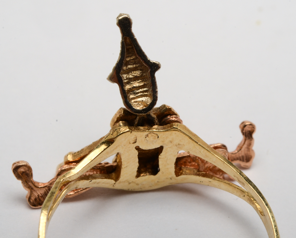 14K Yellow Gold Articulated Dancing Jester Ring