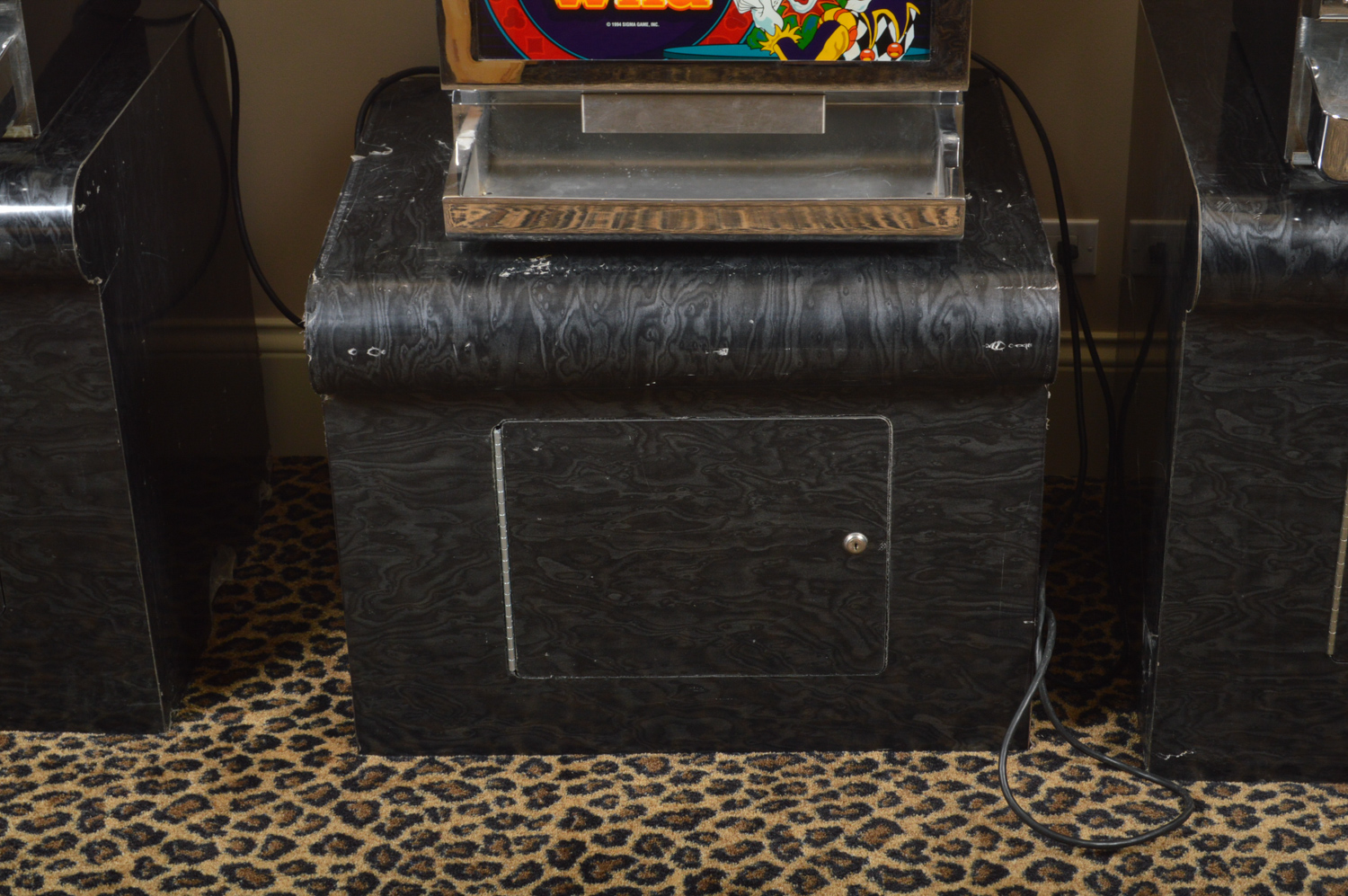 "Joker's Wild" Slot Machine