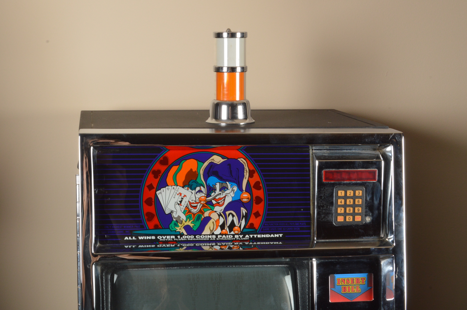 "Joker's Wild" Slot Machine