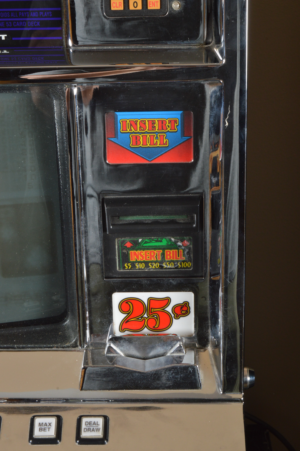 "Joker's Wild" Slot Machine