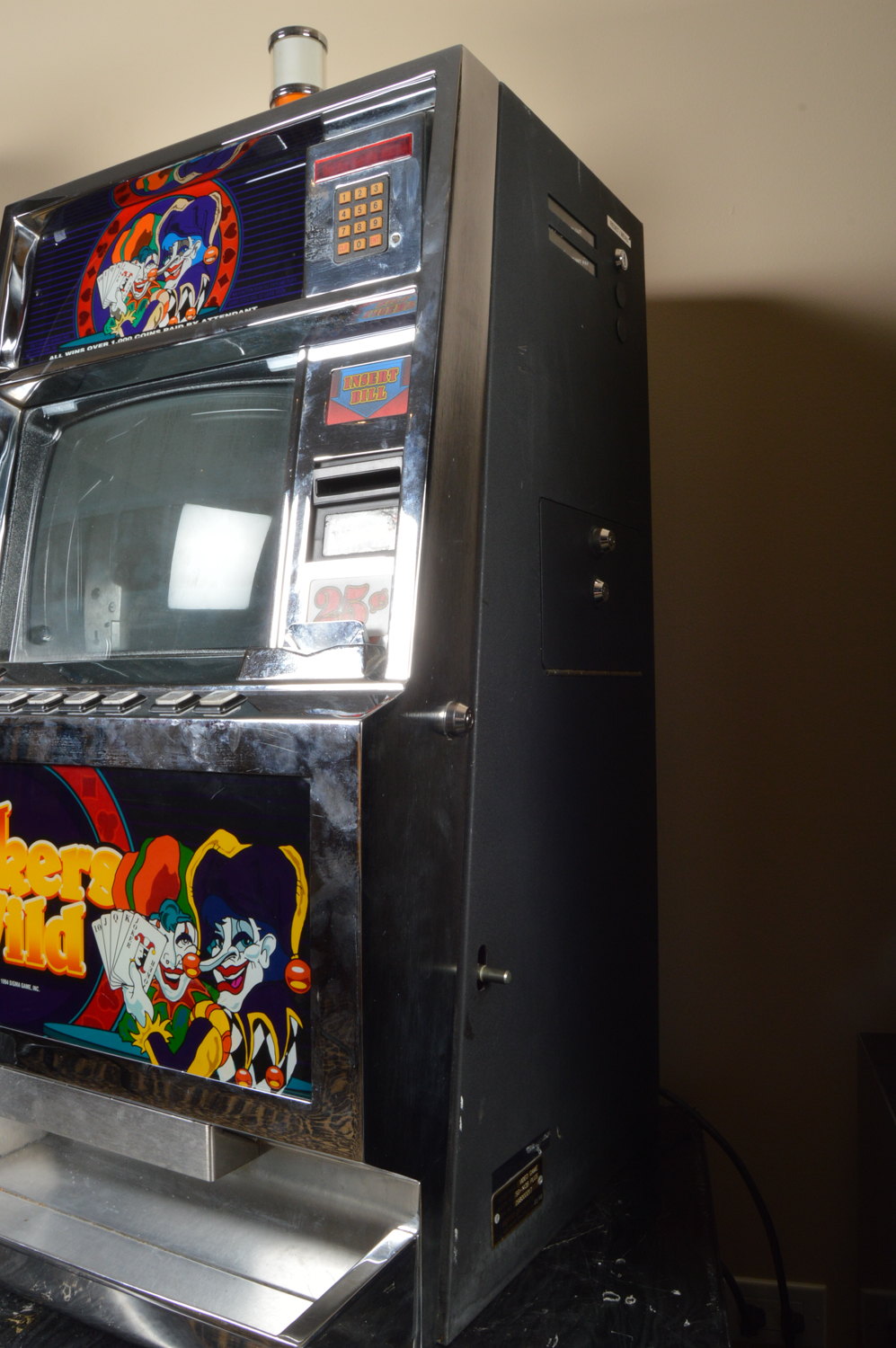 "Joker's Wild" Slot Machine