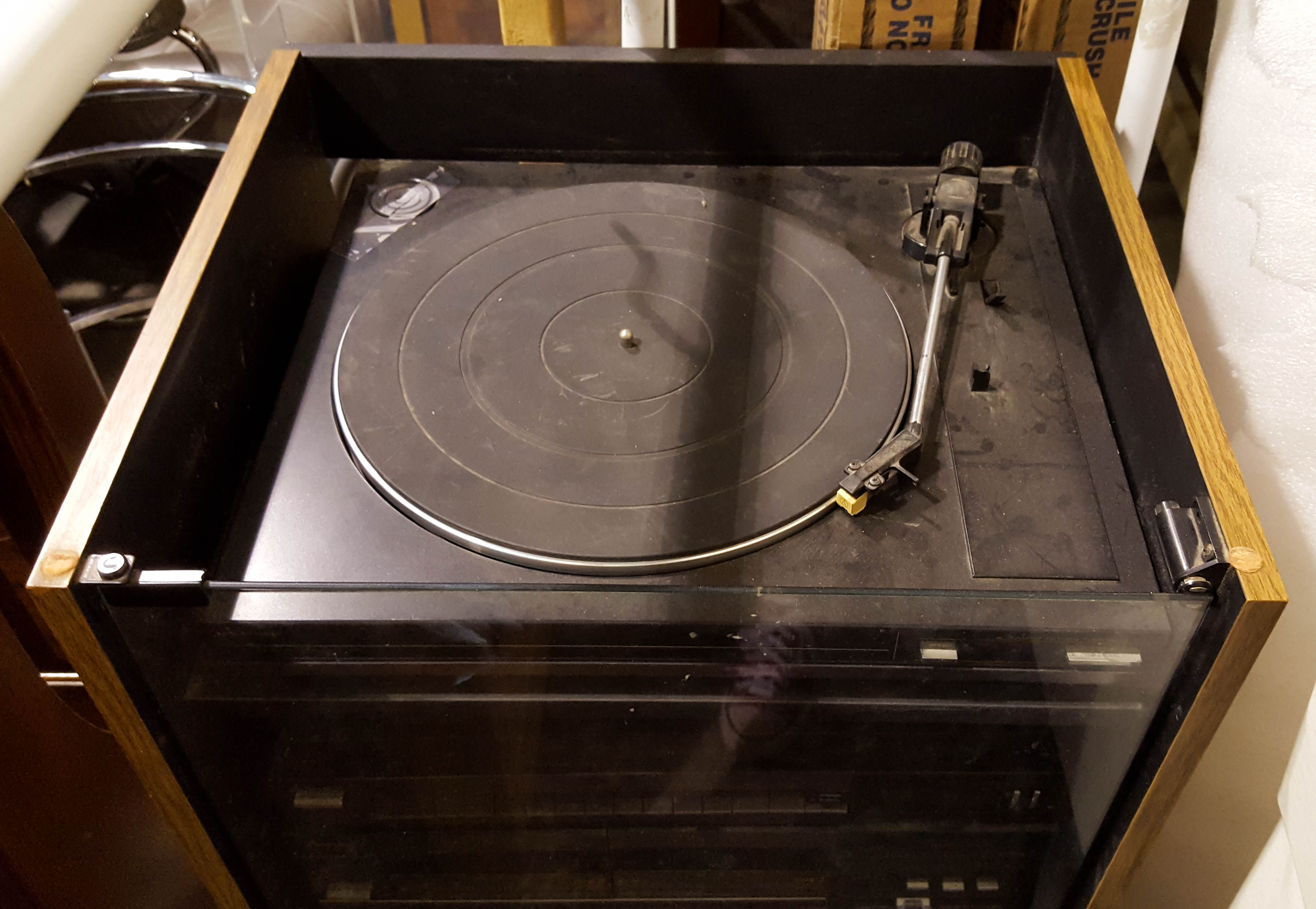 Mitsubishi Stereo Components and Cabinet