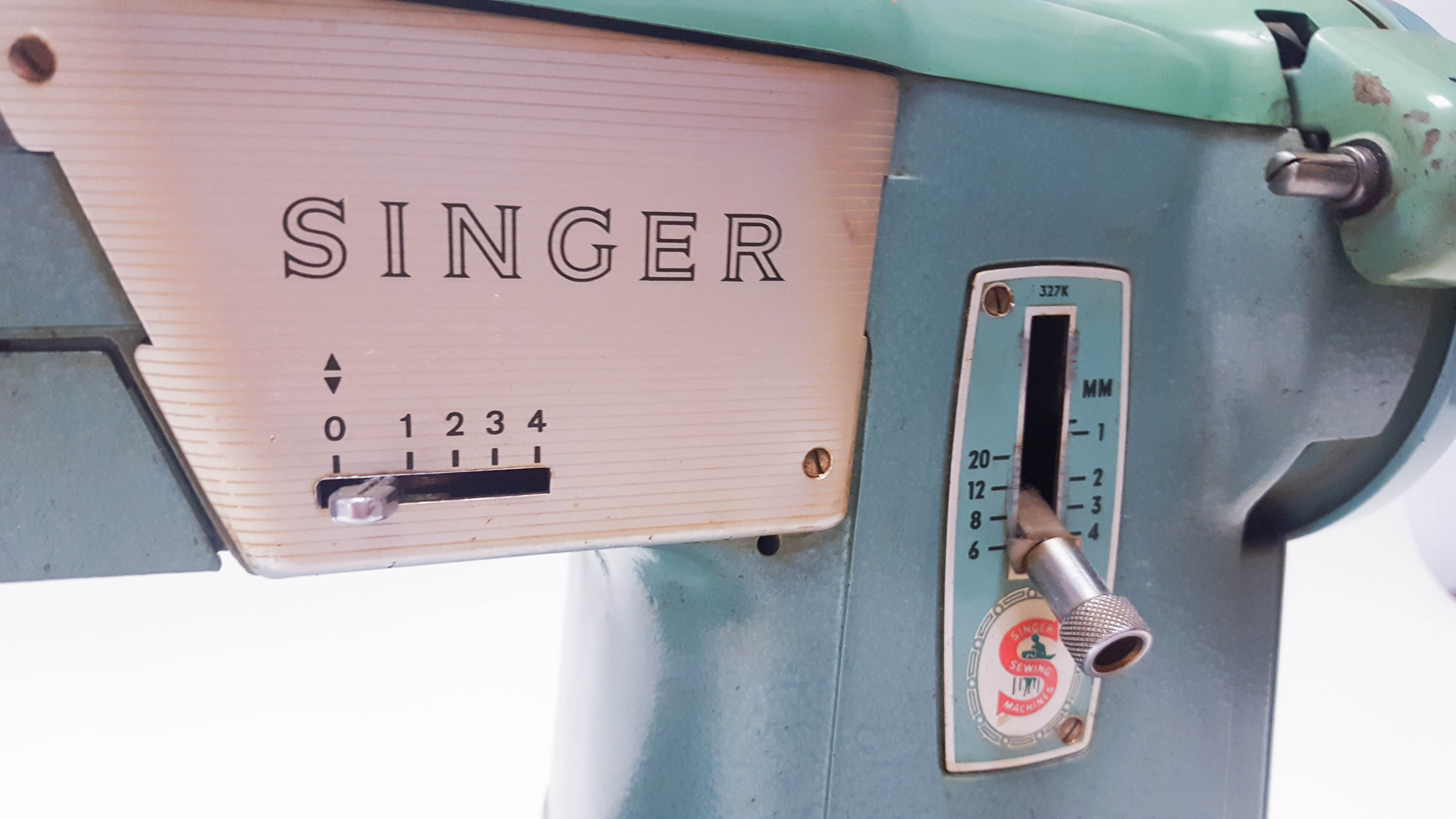 1960s Singer "Spartan" Sewing Machine