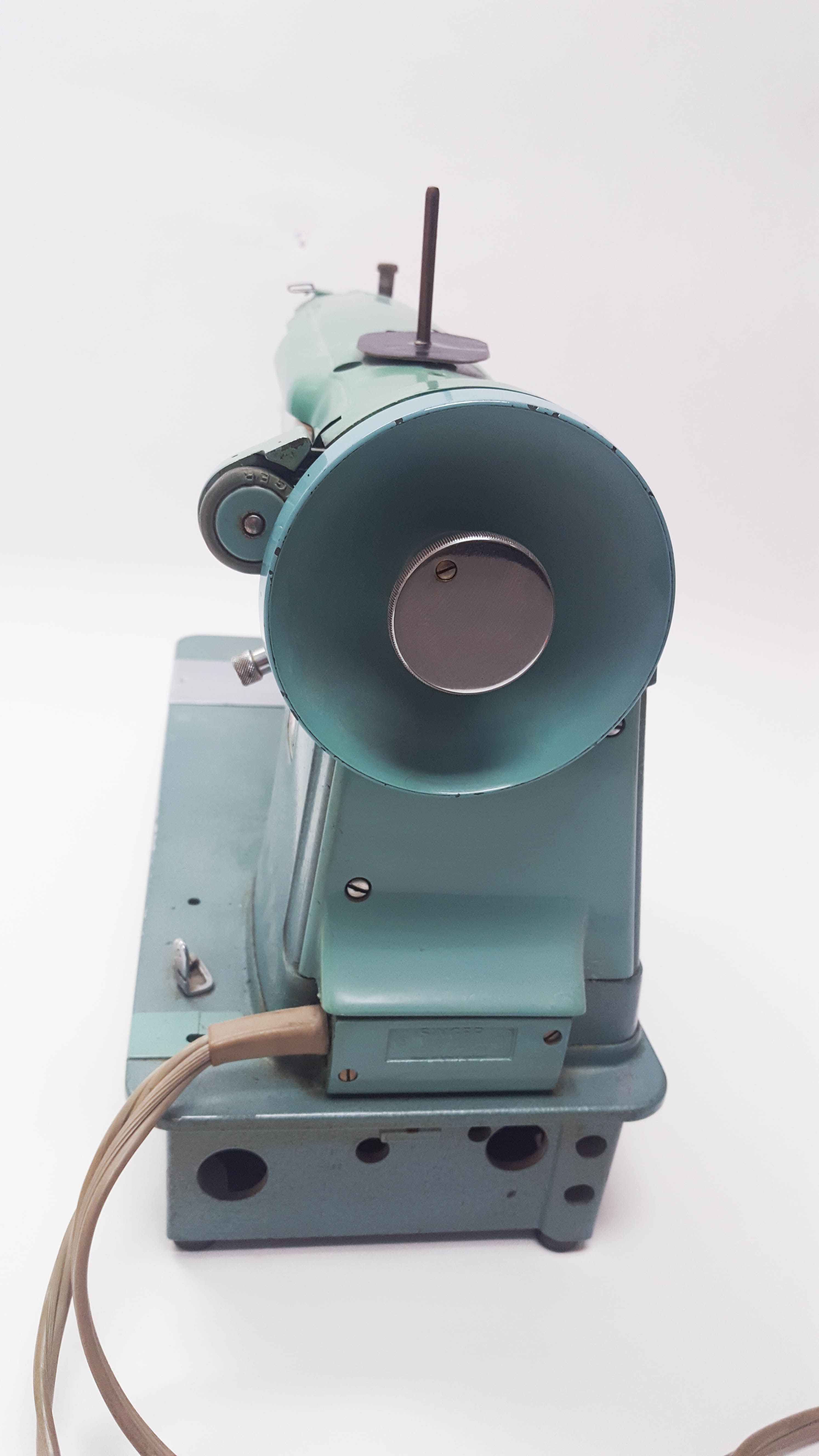 1960s Singer "Spartan" Sewing Machine