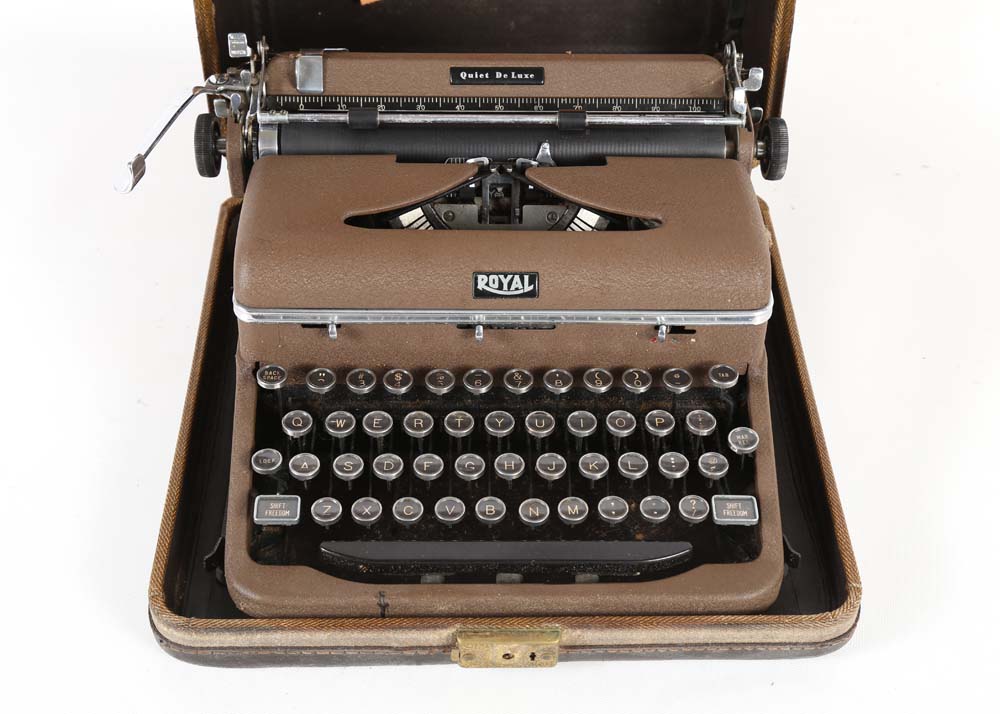 Vintage Royal "Quiet DeLuxe" Typewriter