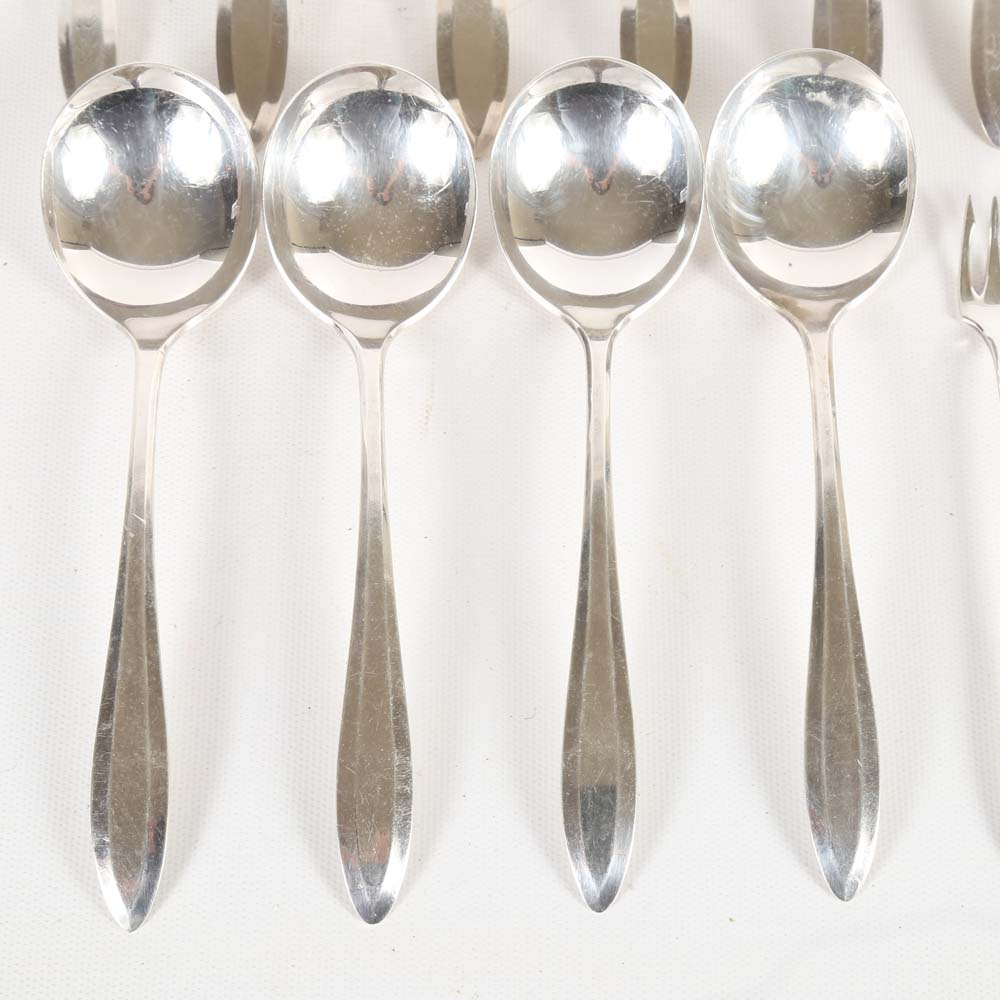 Oneida Community Plate "Patrician" Flatware