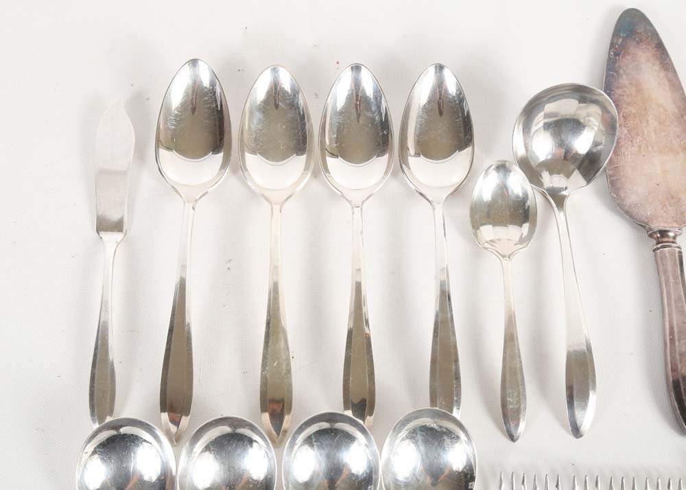 Oneida Community Plate "Patrician" Flatware