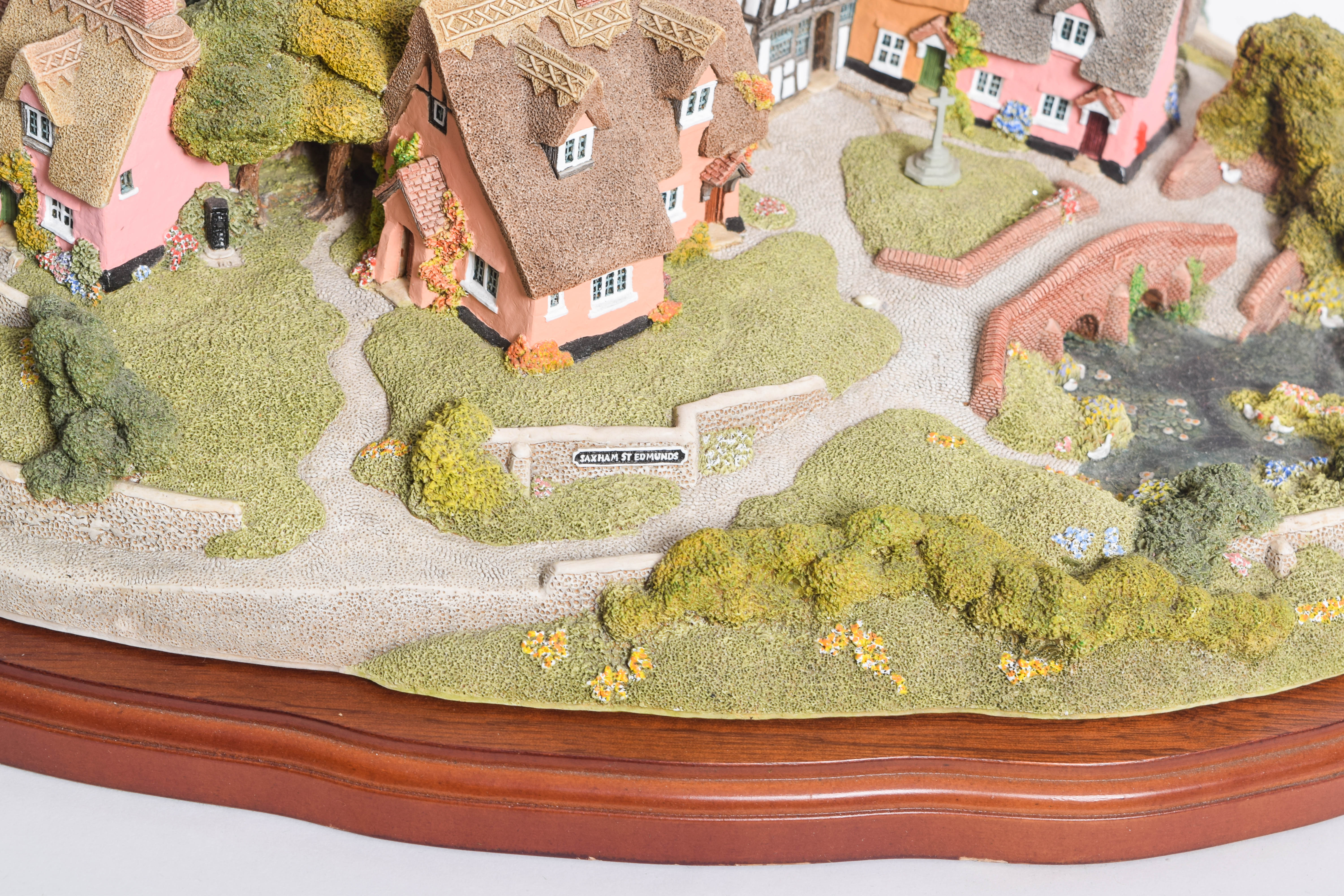 Lilliput Lane "Saxham St. Edmunds" Figurine