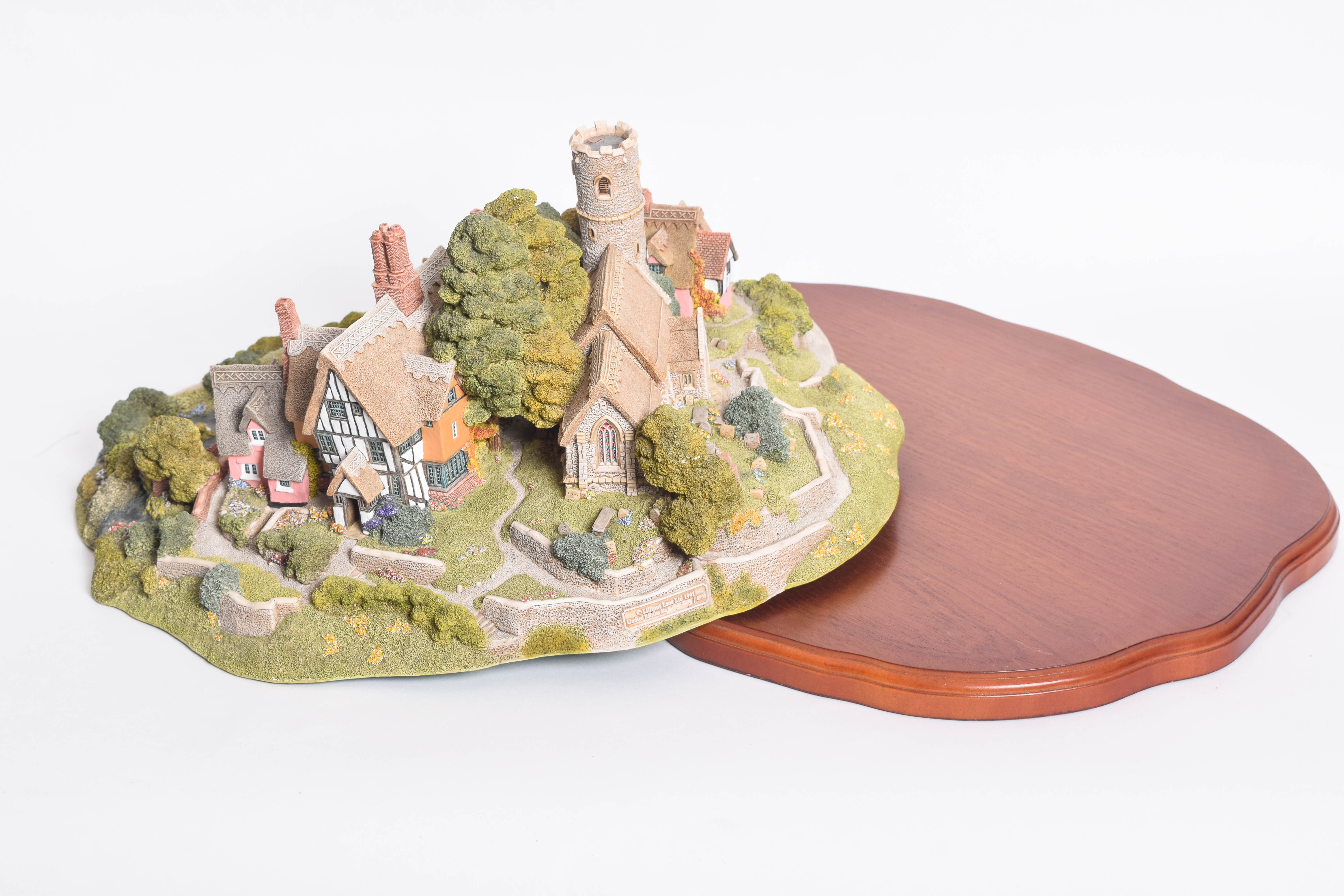 Lilliput Lane "Saxham St. Edmunds" Figurine