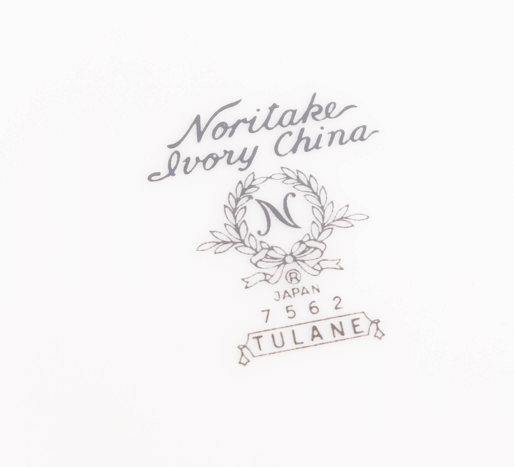 Noritake "Tulane" Ivory China Dinner Service for Eight