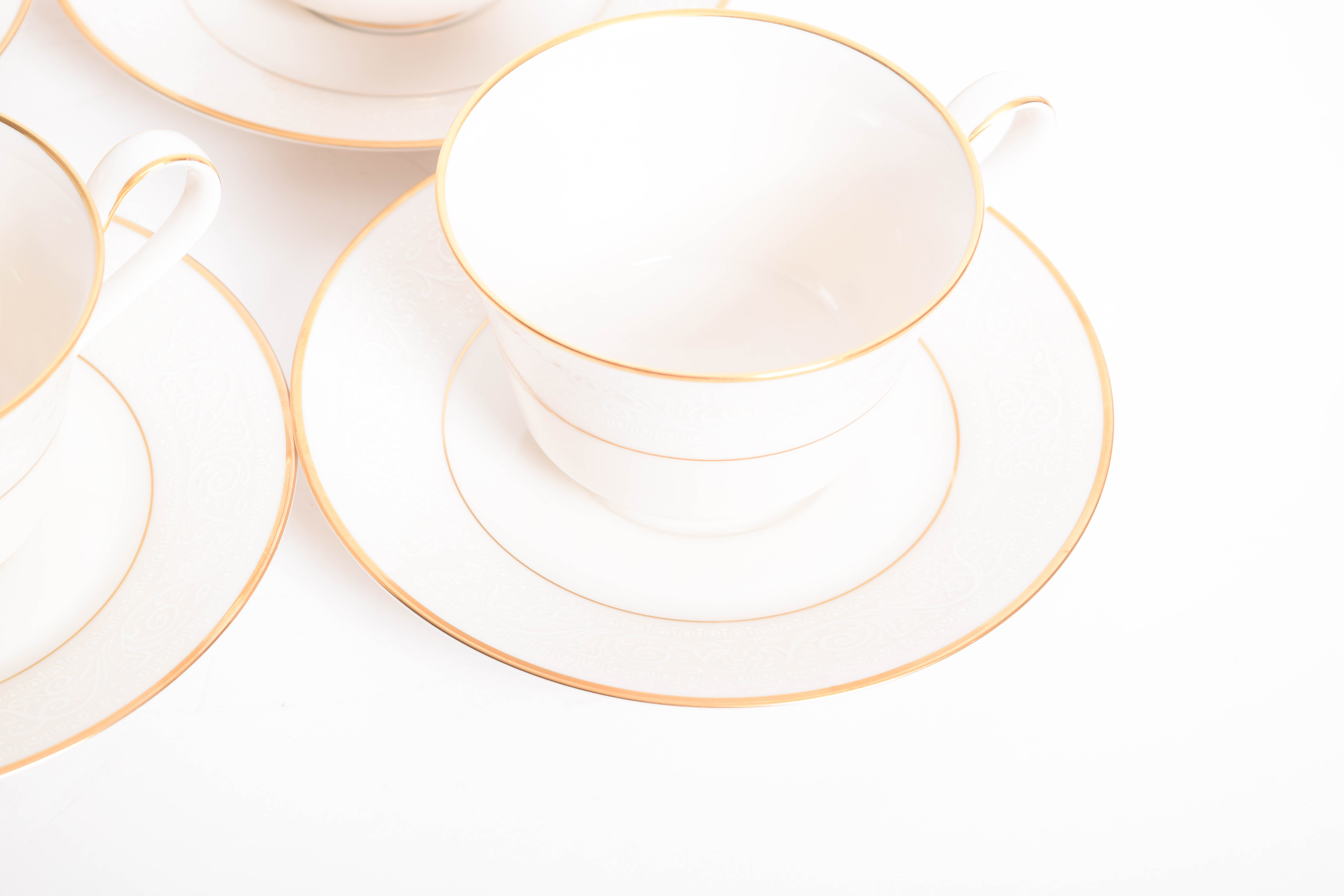 Noritake "Tulane" Ivory China Dinner Service for Eight