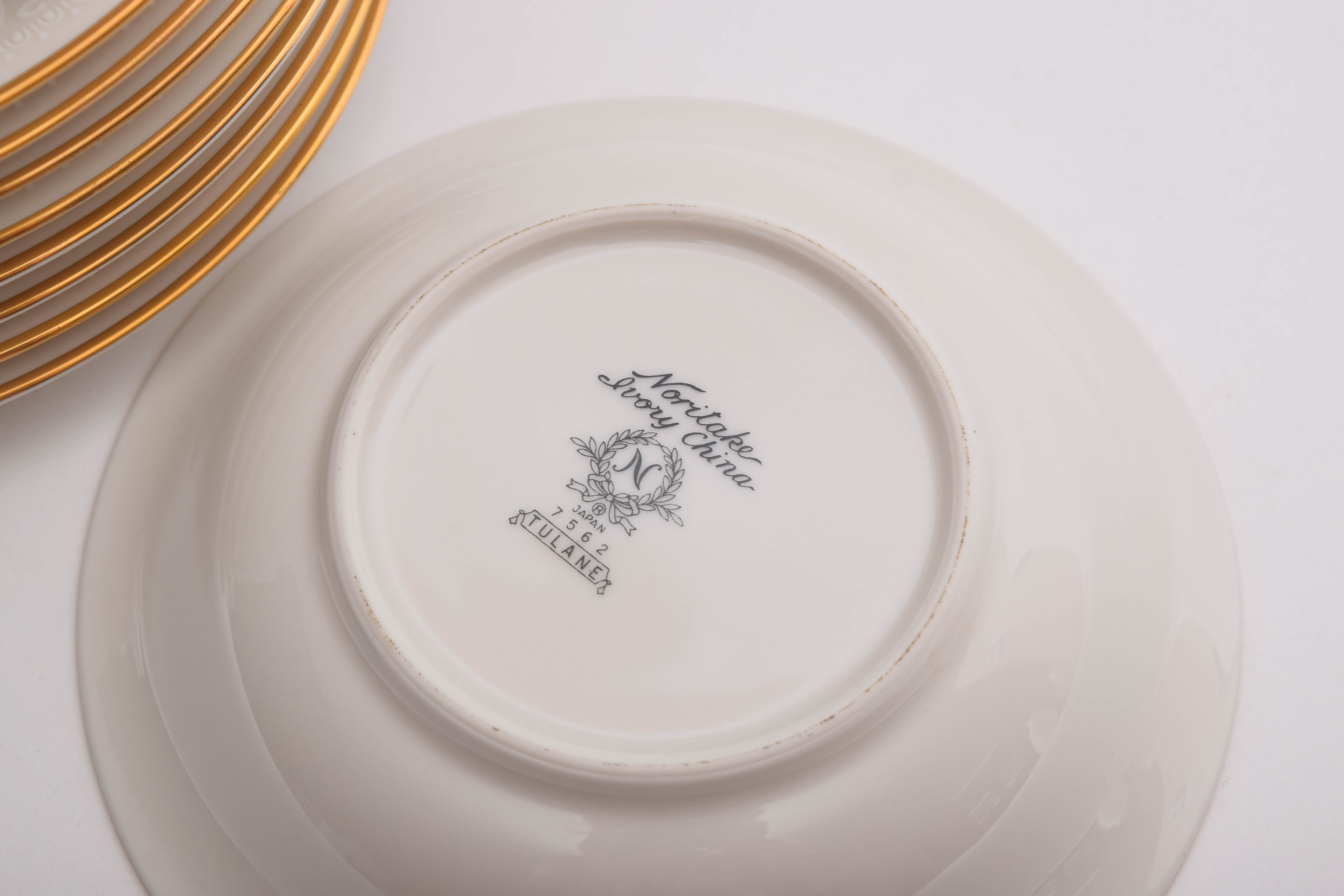 Noritake "Tulane" Ivory China Dinner Service for Eight