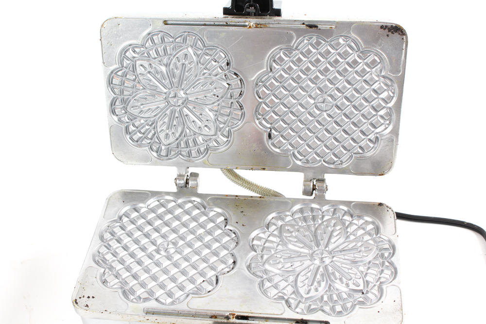 CucinaPro Pizzelle Maker