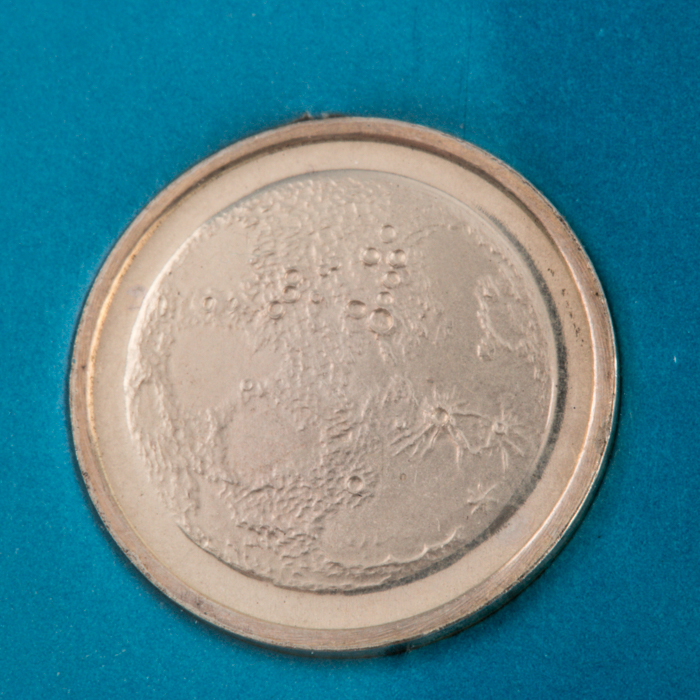 1971 Silver Apollo 14 Mini Coin and 1988 Discovery $5 Dollar Coin