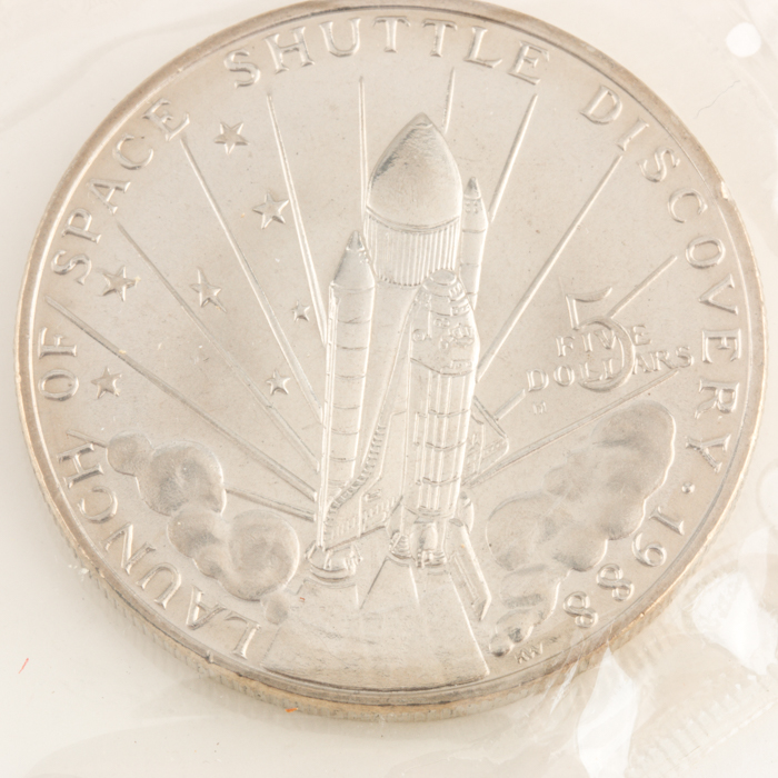 1971 Silver Apollo 14 Mini Coin and 1988 Discovery $5 Dollar Coin