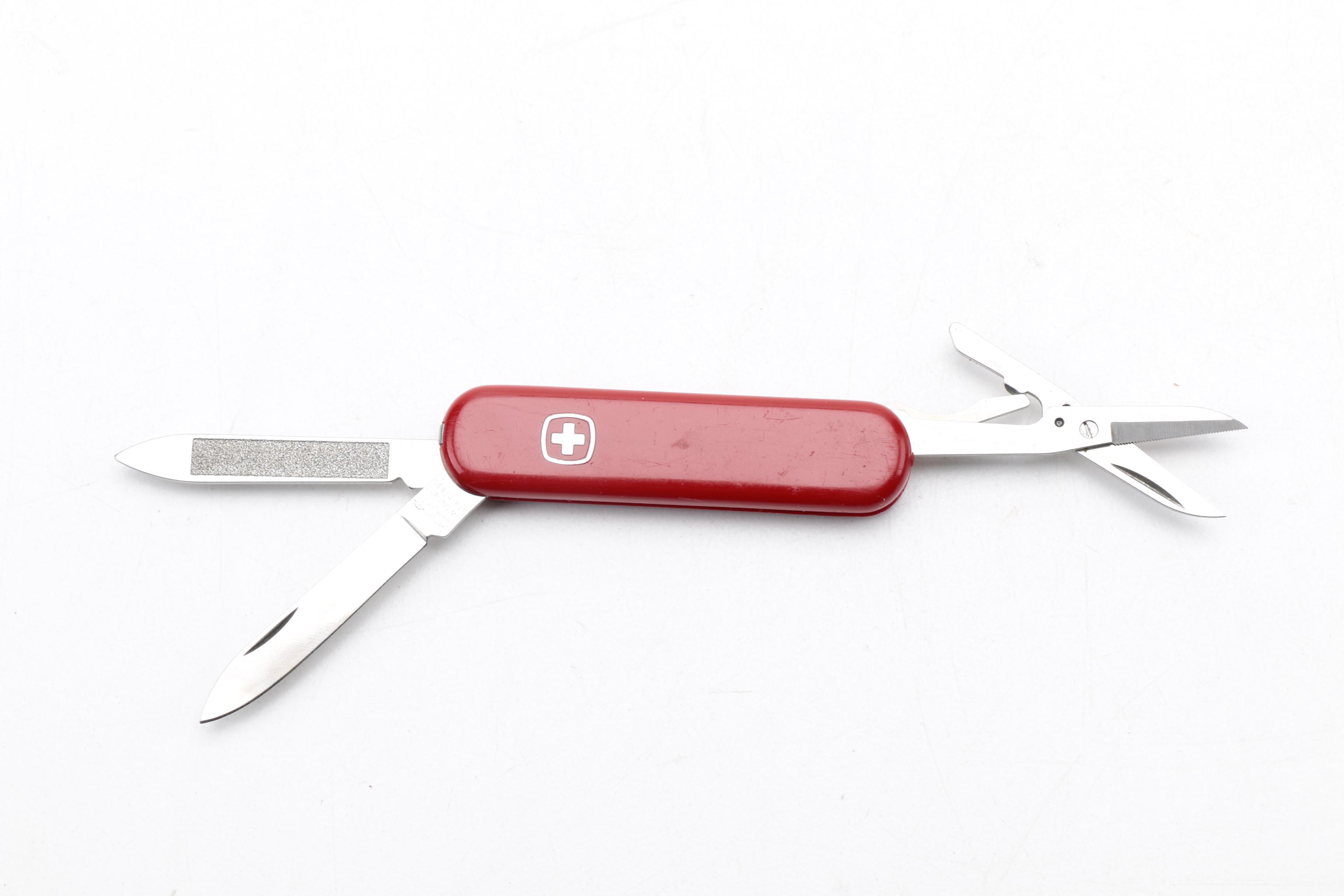 Collection of Pocket Multi-Tools