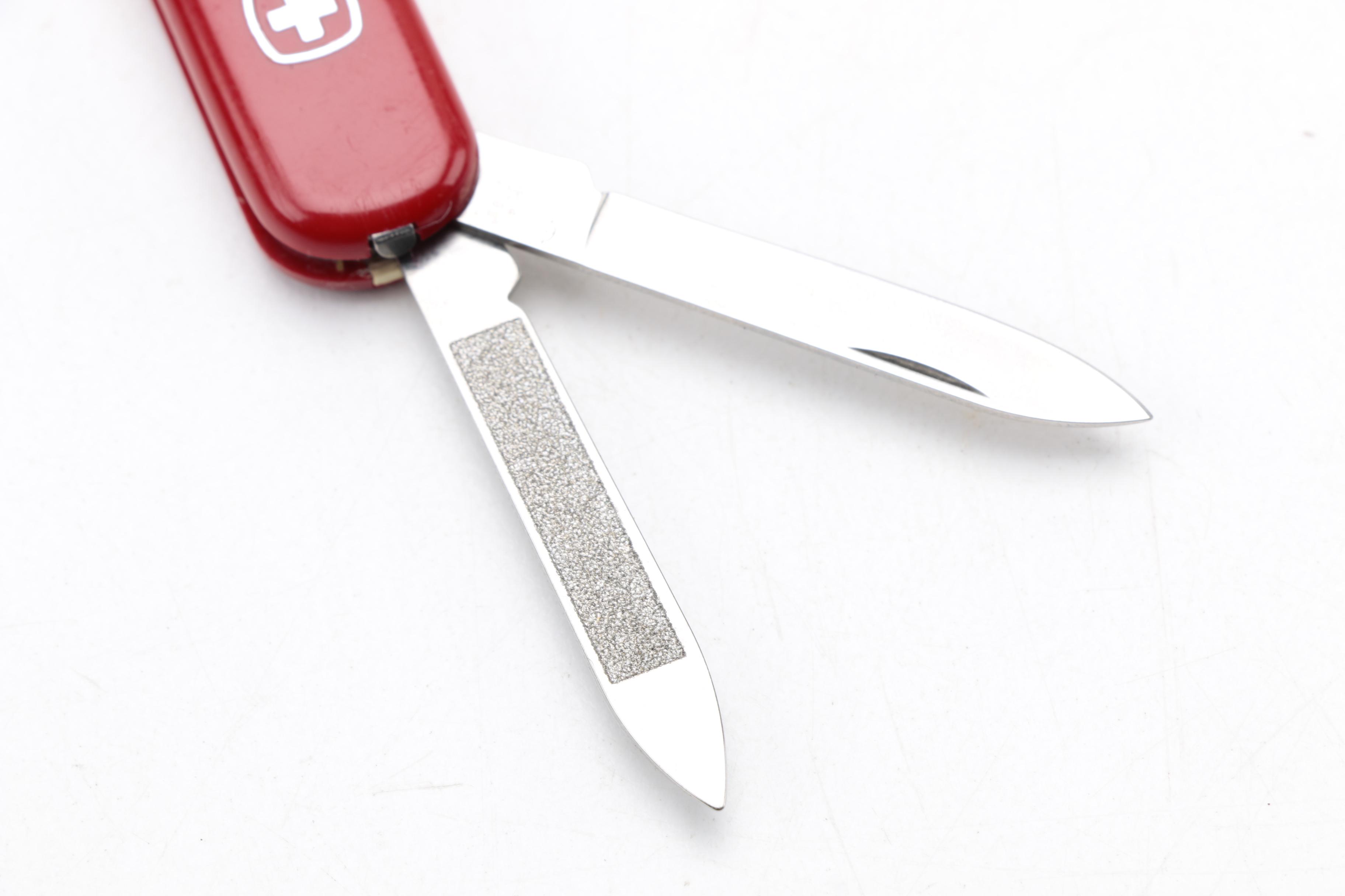 Collection of Pocket Multi-Tools